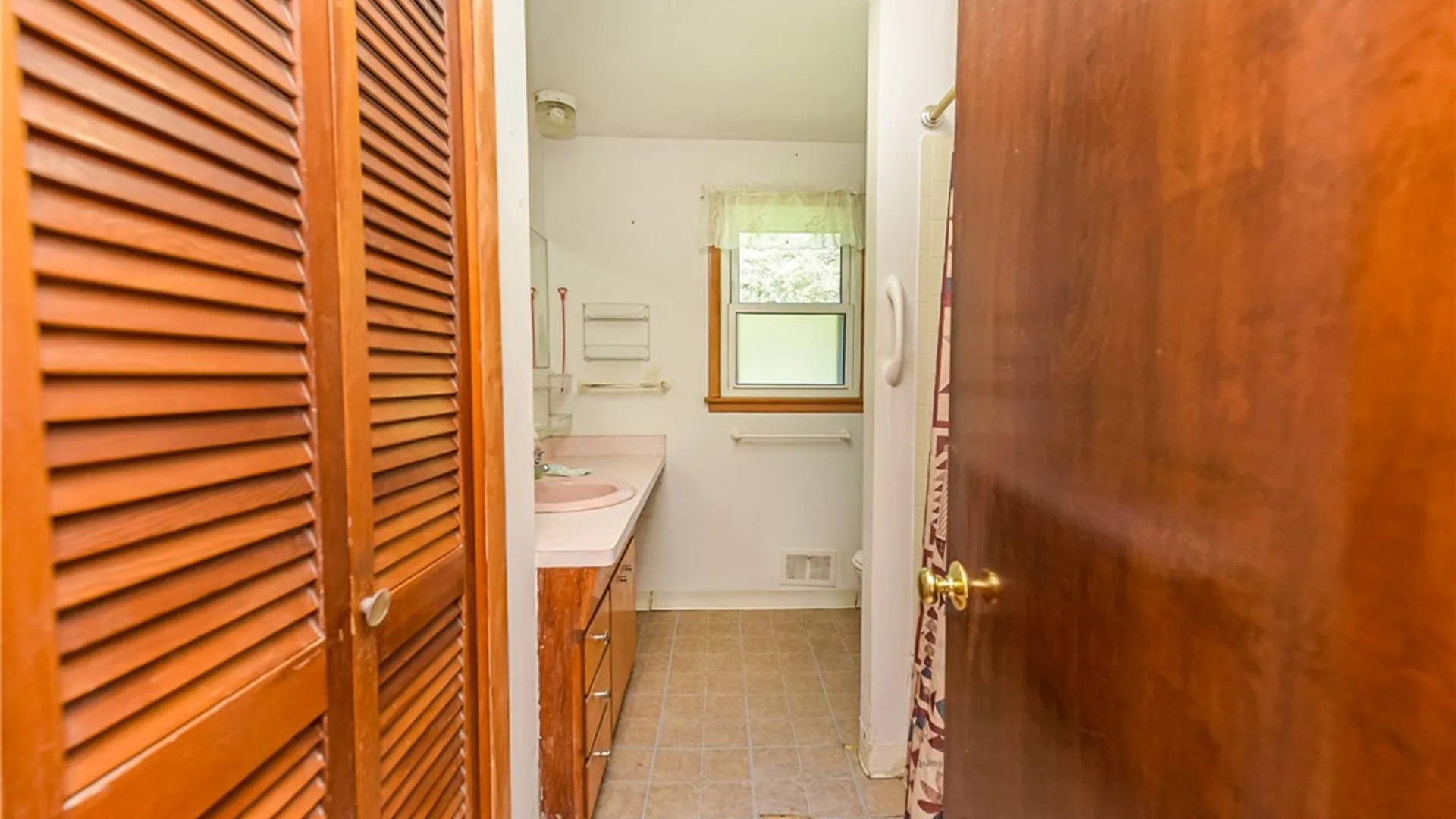 Property at 35 Lori Lane, Gates, NY 14624 12