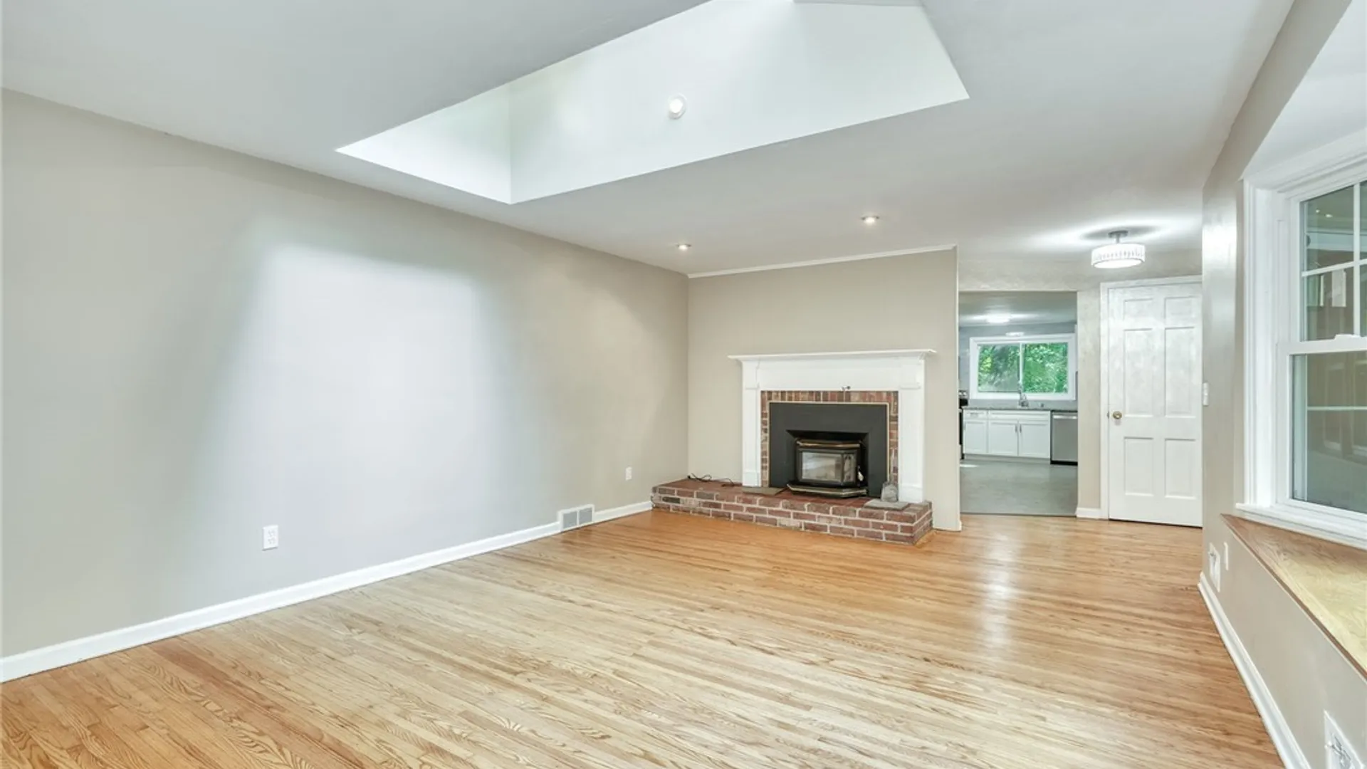 Property at 205 Van Voorhis Avenue, Irondequoit, NY 14617 18