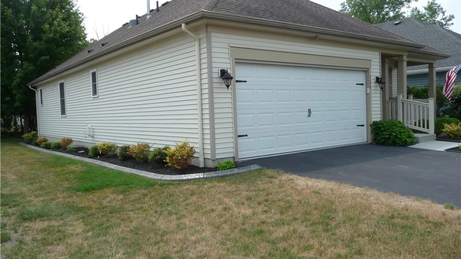 Property at 129 Blossom Wood Lane, Cheektowaga, NY 14227 22