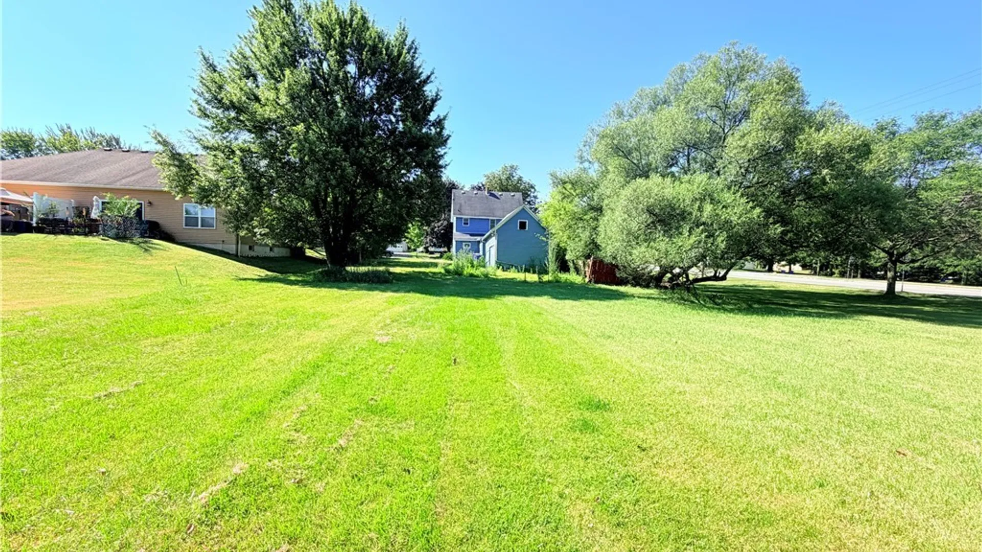 Property at 296 Reserve Road, West Seneca, NY 14224 5