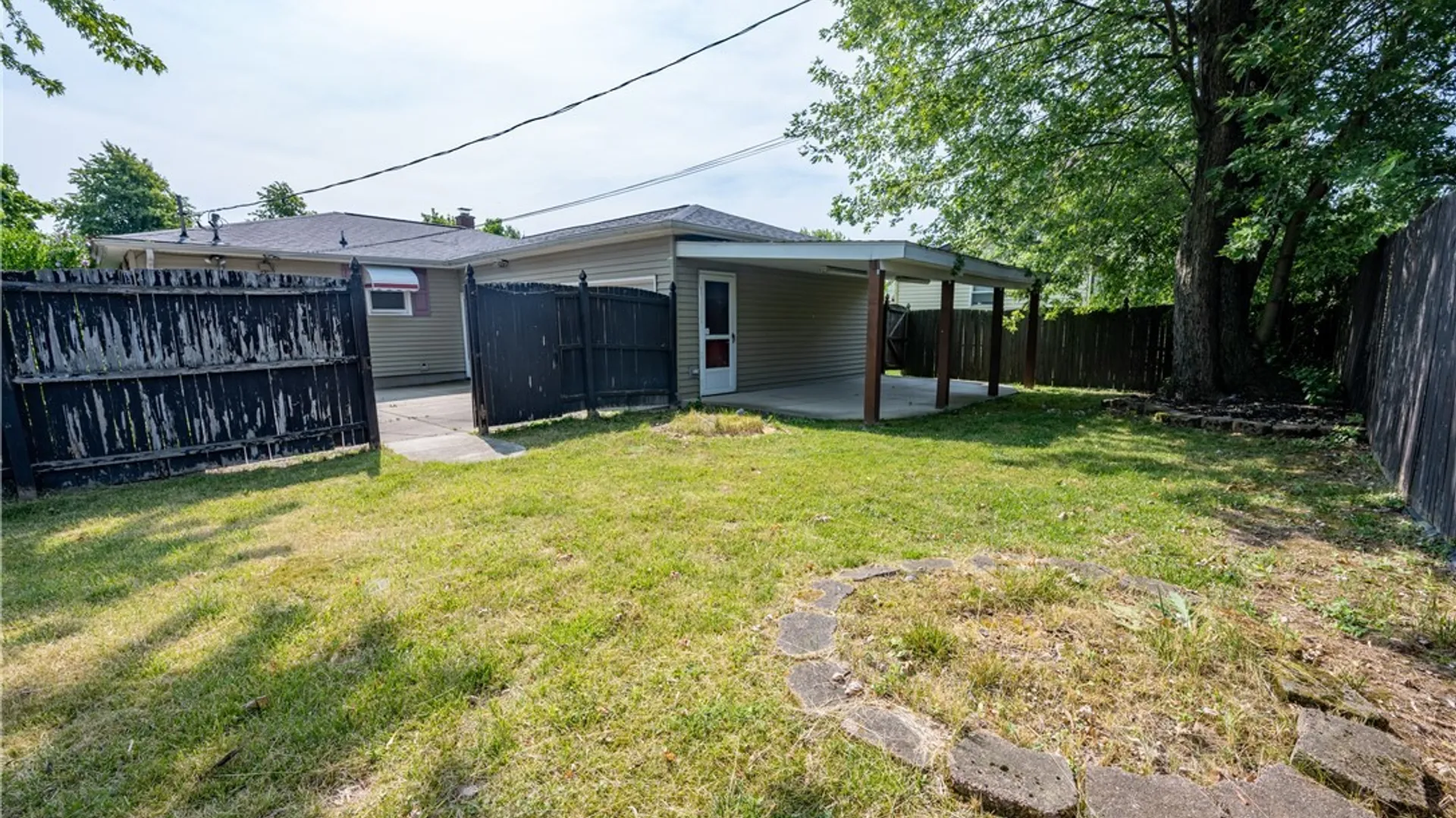 Property at 200 Margaret Road, Amherst, NY 14226 9