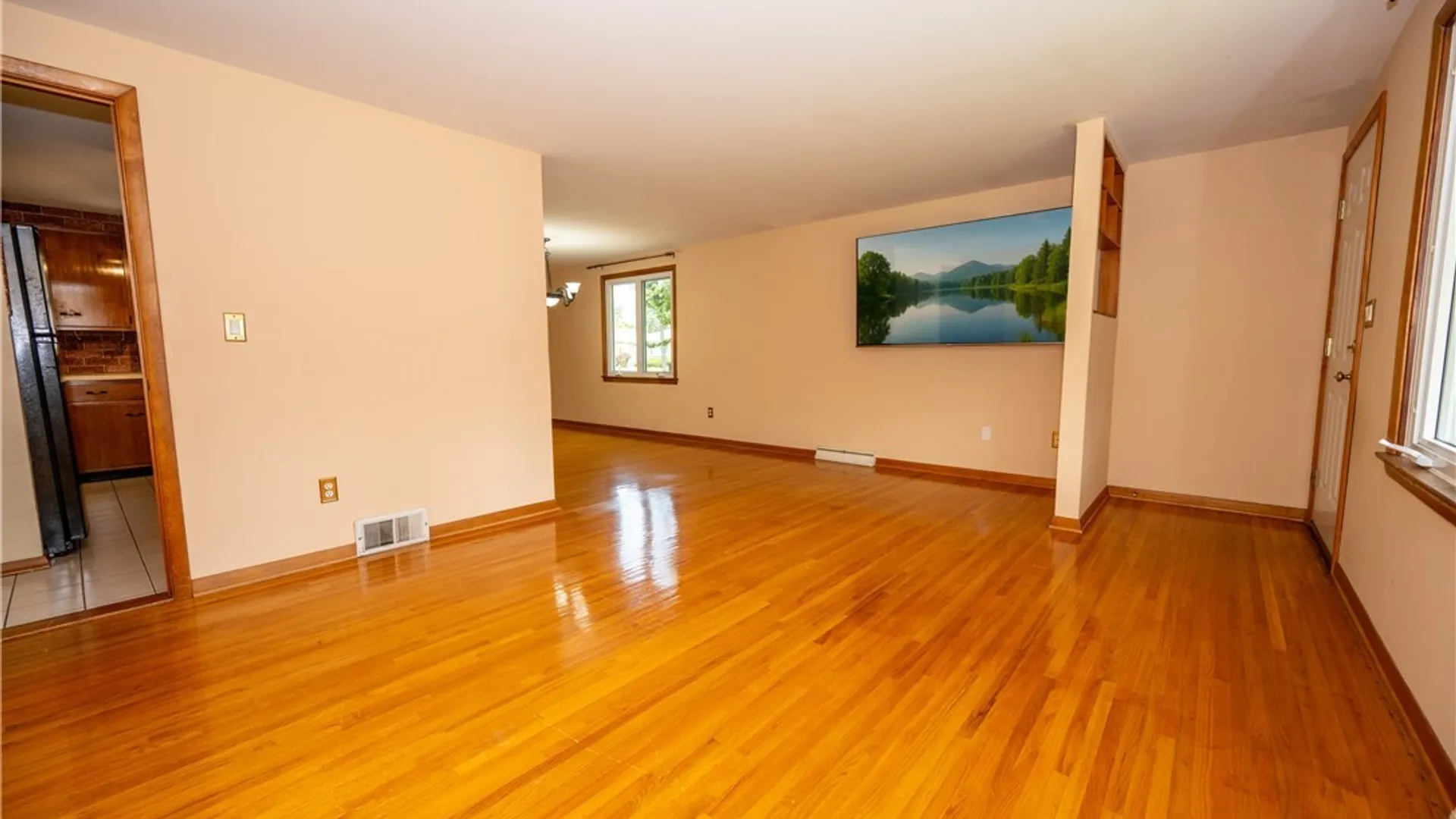 Property at 200 Margaret Road, Amherst, NY 14226 16