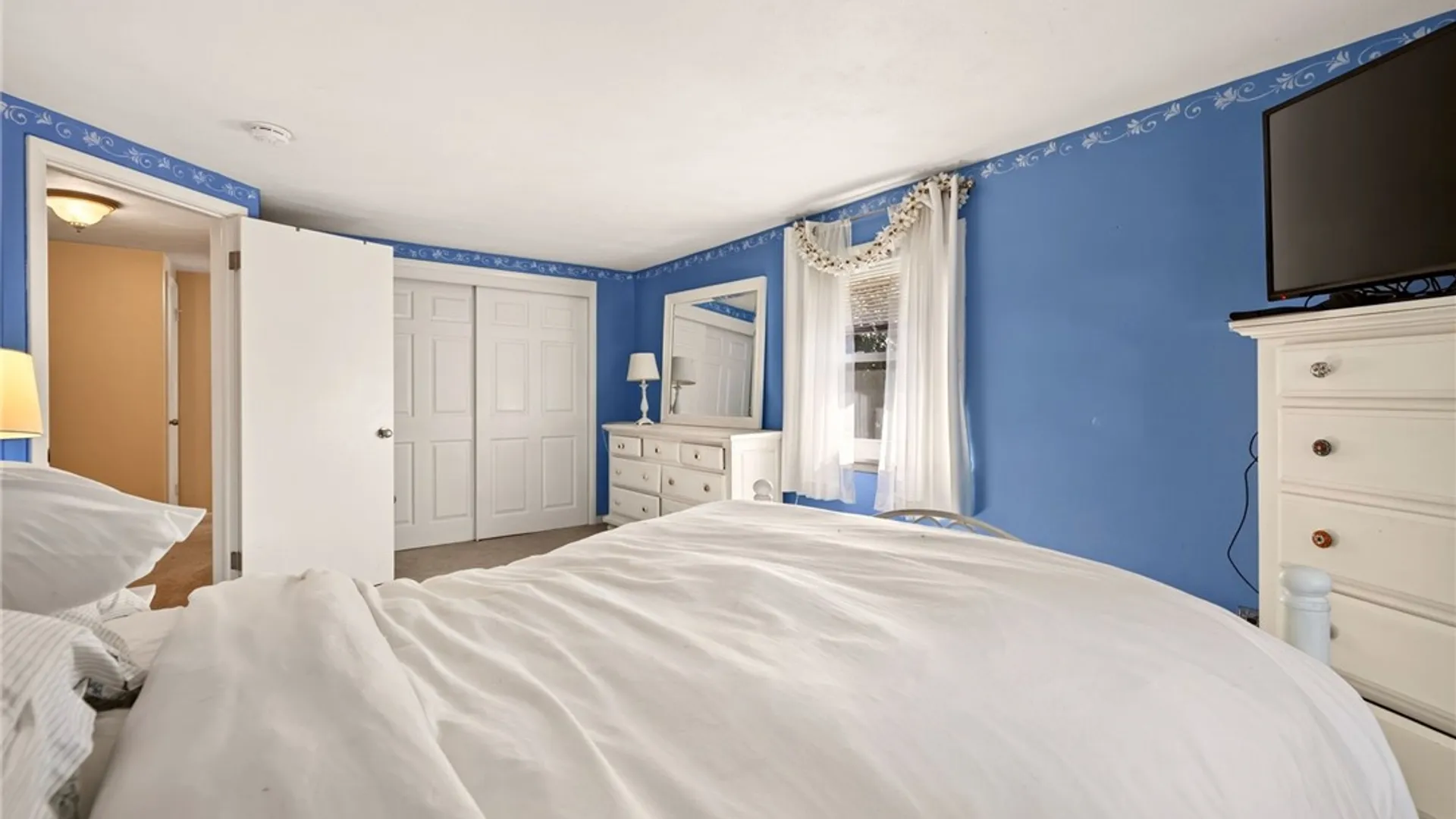 Property at 50 Leonard Crescent, Penfield, NY 14526 25