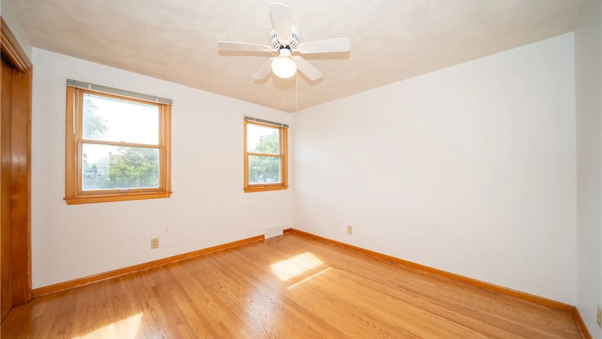 Property at 100 Patricia Drive, Tonawanda, NY 14150 28