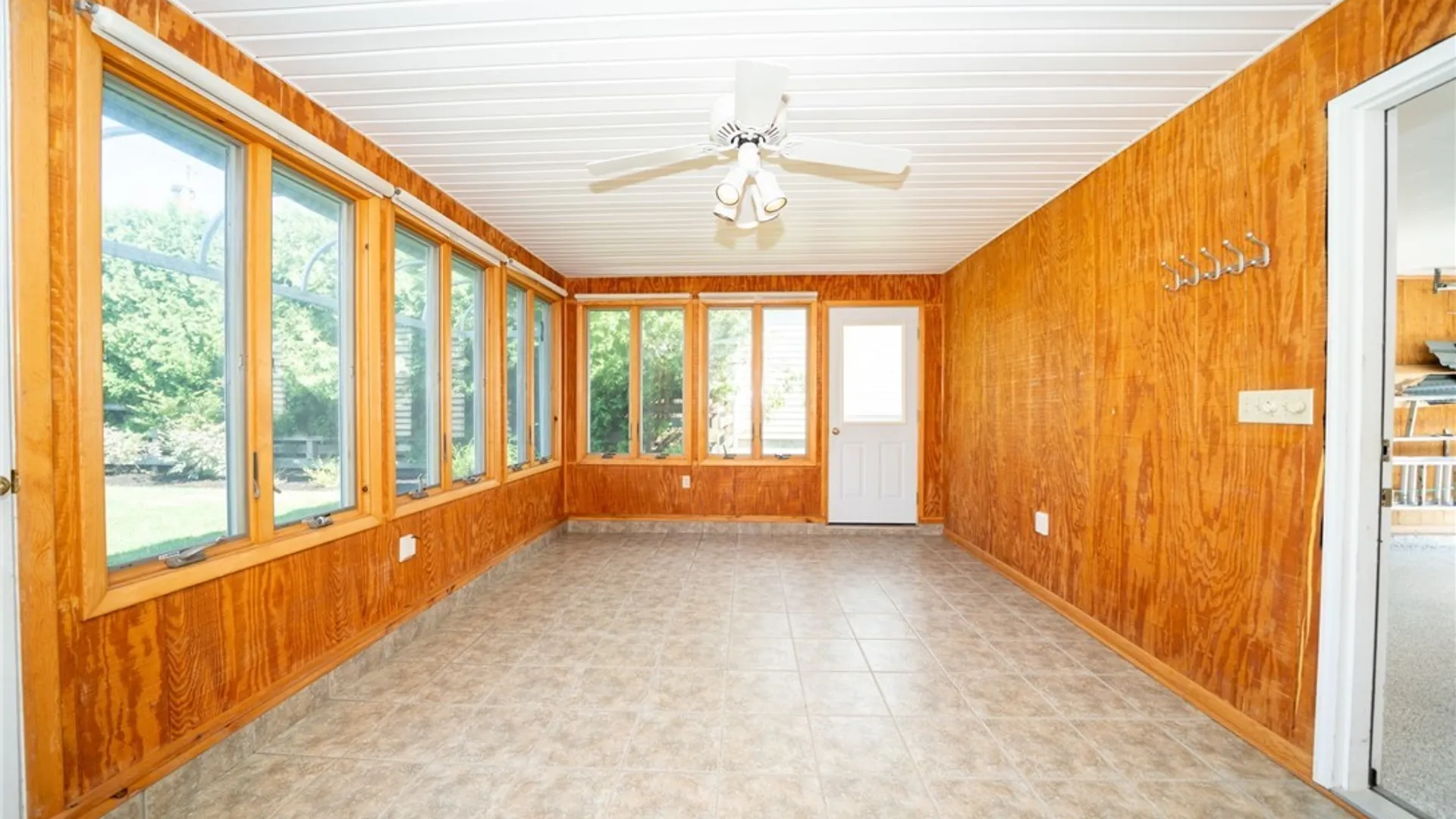 Property at 100 Patricia Drive, Tonawanda, NY 14150 34