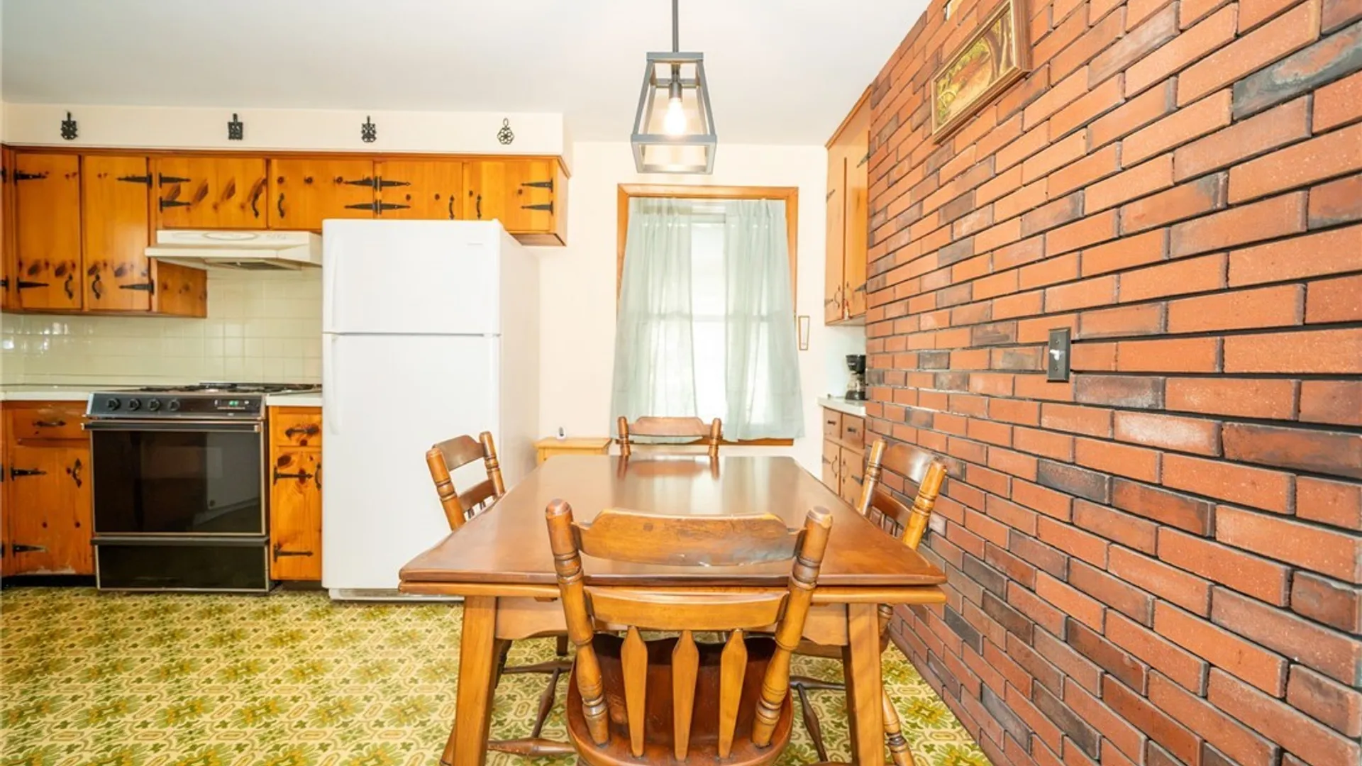 Property at 282 N Willowlawn Parkway, Cheektowaga, NY 14206 18