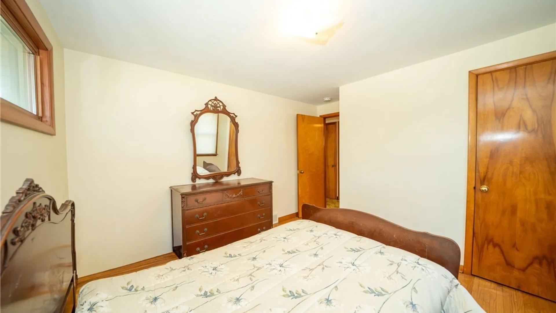 Property at 282 N Willowlawn Parkway, Cheektowaga, NY 14206 28