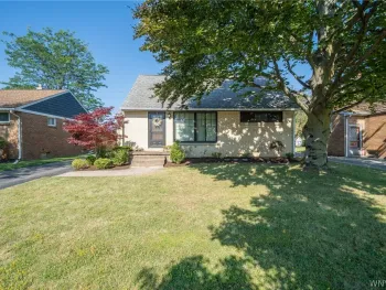 Property at 282 N Willowlawn Parkway, Cheektowaga, NY 14206