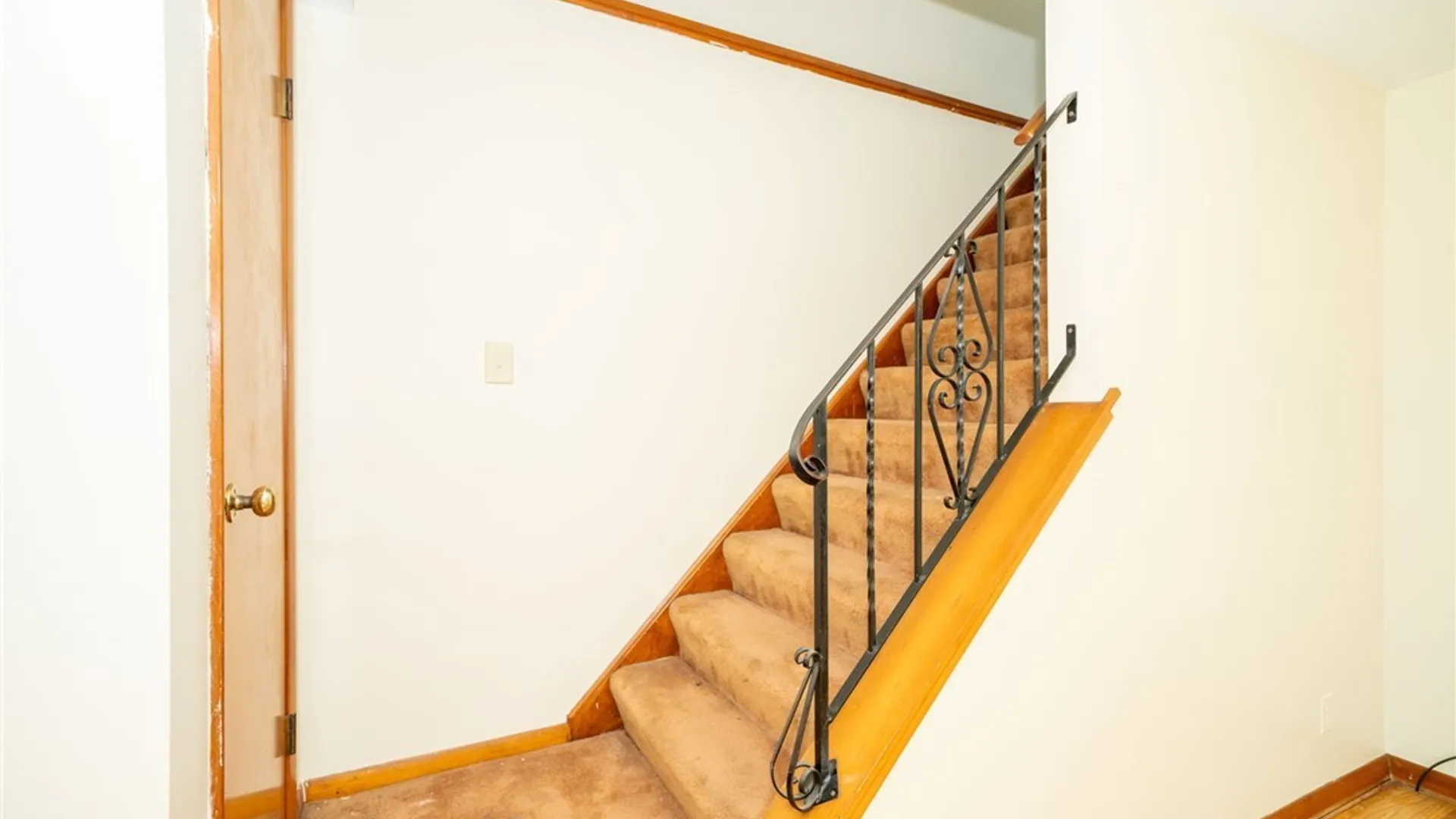 Property at 282 N Willowlawn Parkway, Cheektowaga, NY 14206 15