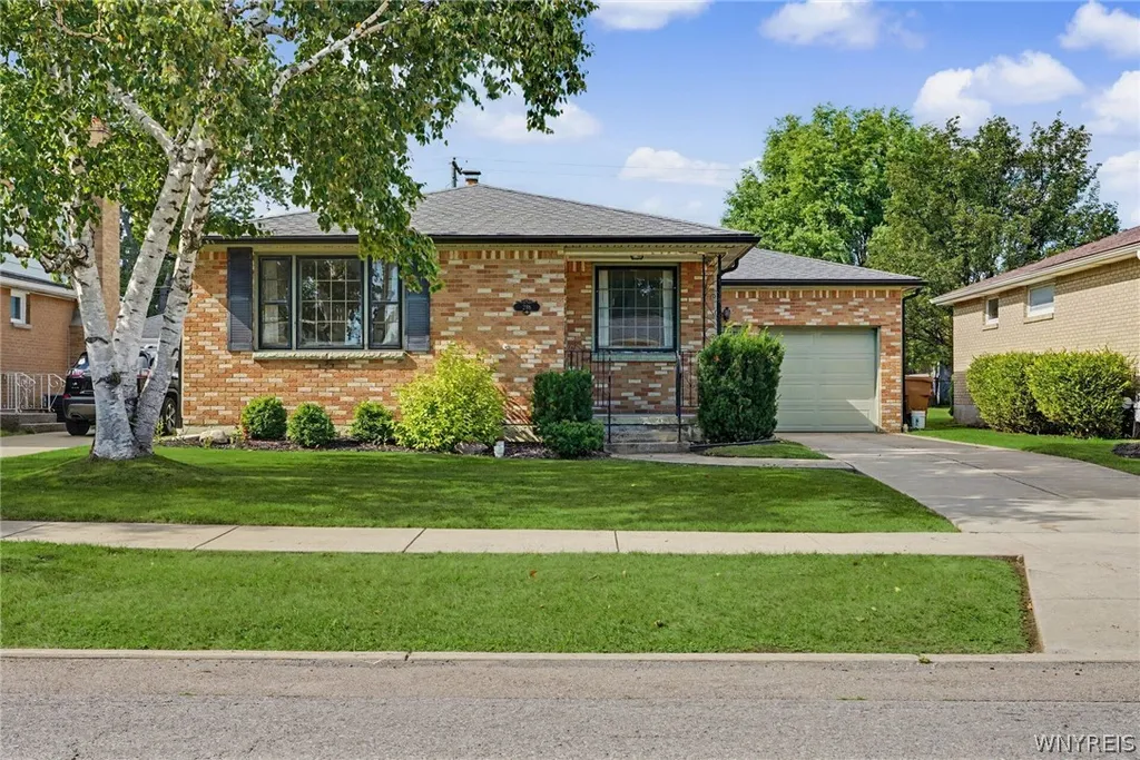 Property at 298 Lydia Lane, Cheektowaga, NY 14225