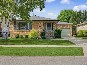 Property at 298 Lydia Lane, Cheektowaga, NY 14225