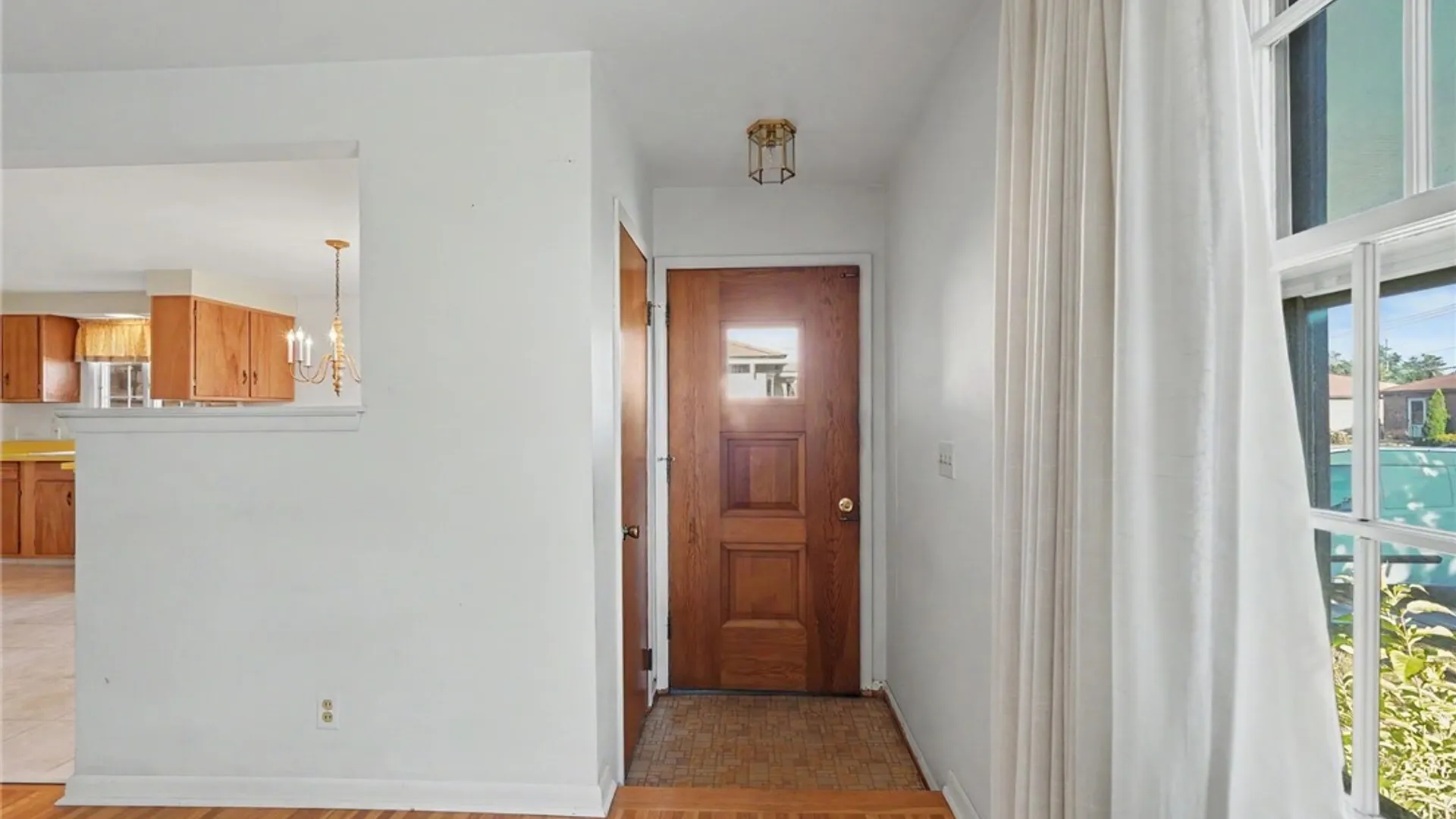 Property at 298 Lydia Lane, Cheektowaga, NY 14225 5