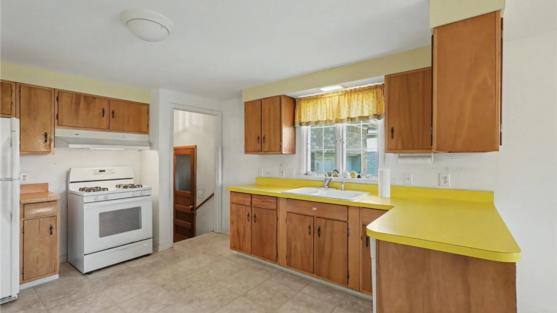 Property at 298 Lydia Lane, Cheektowaga, NY 14225 12