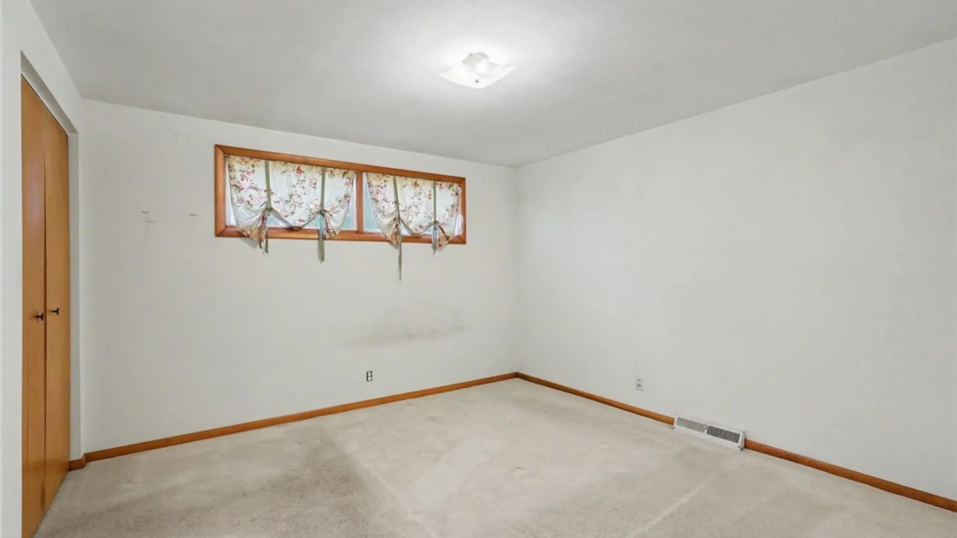 Property at 298 Lydia Lane, Cheektowaga, NY 14225 22