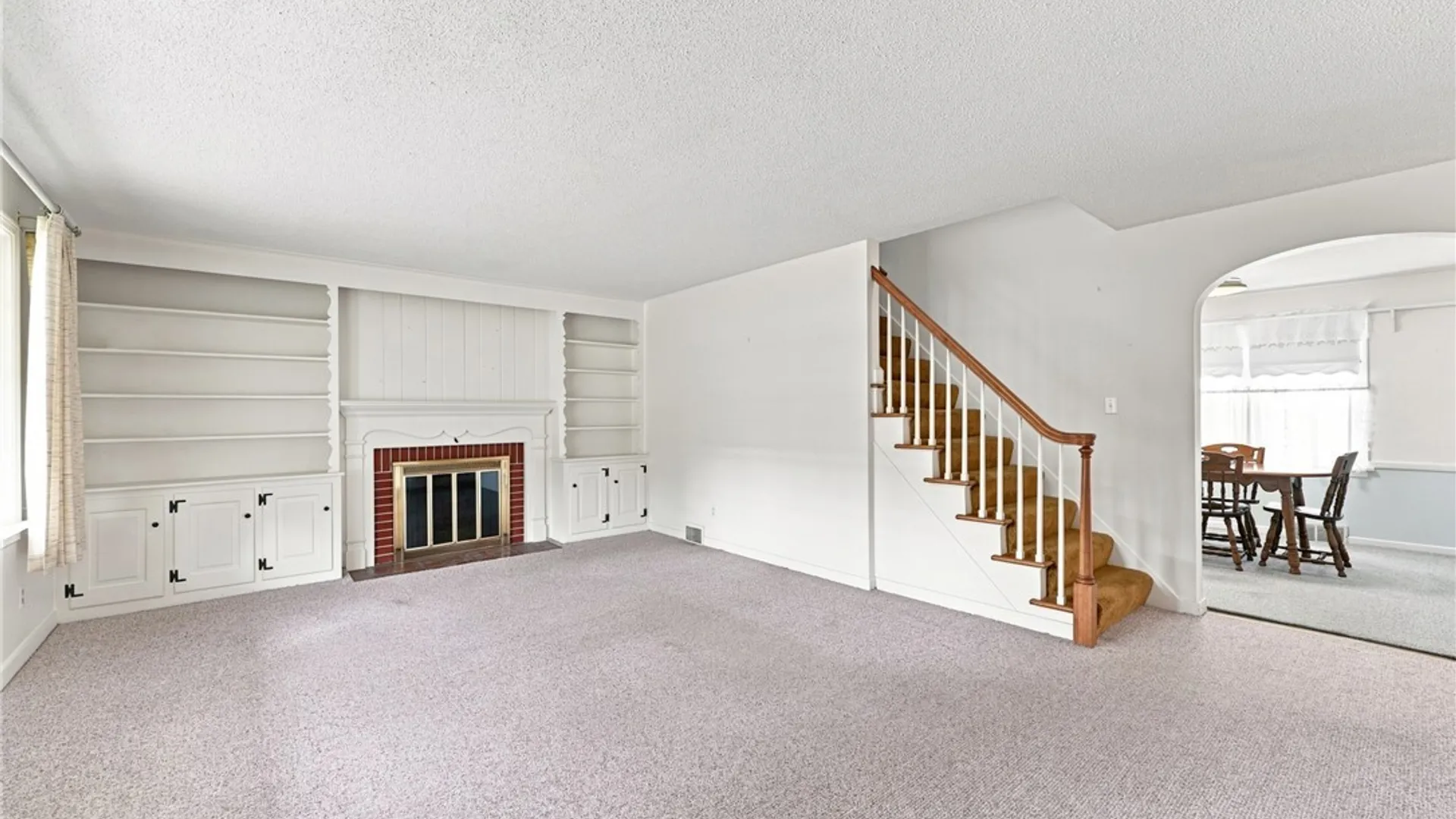 Property at 251 E Prospect Avenue, Hamburg, NY 14075 19