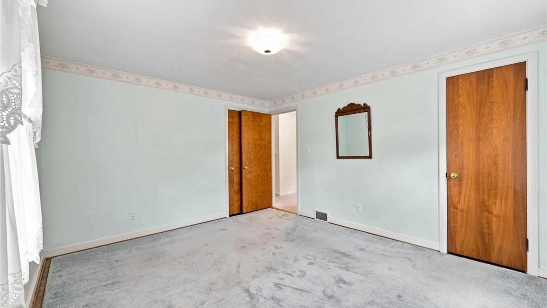 Property at 251 E Prospect Avenue, Hamburg, NY 14075 26