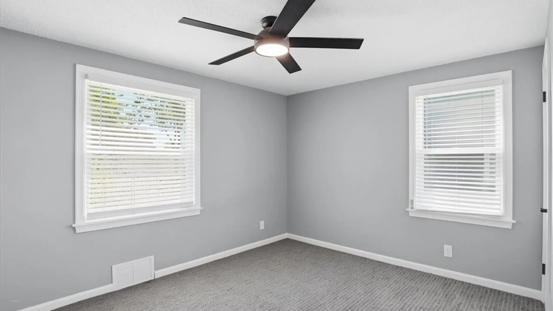 Property at 45 Hampton Parkway, Tonawanda, NY 14217 12