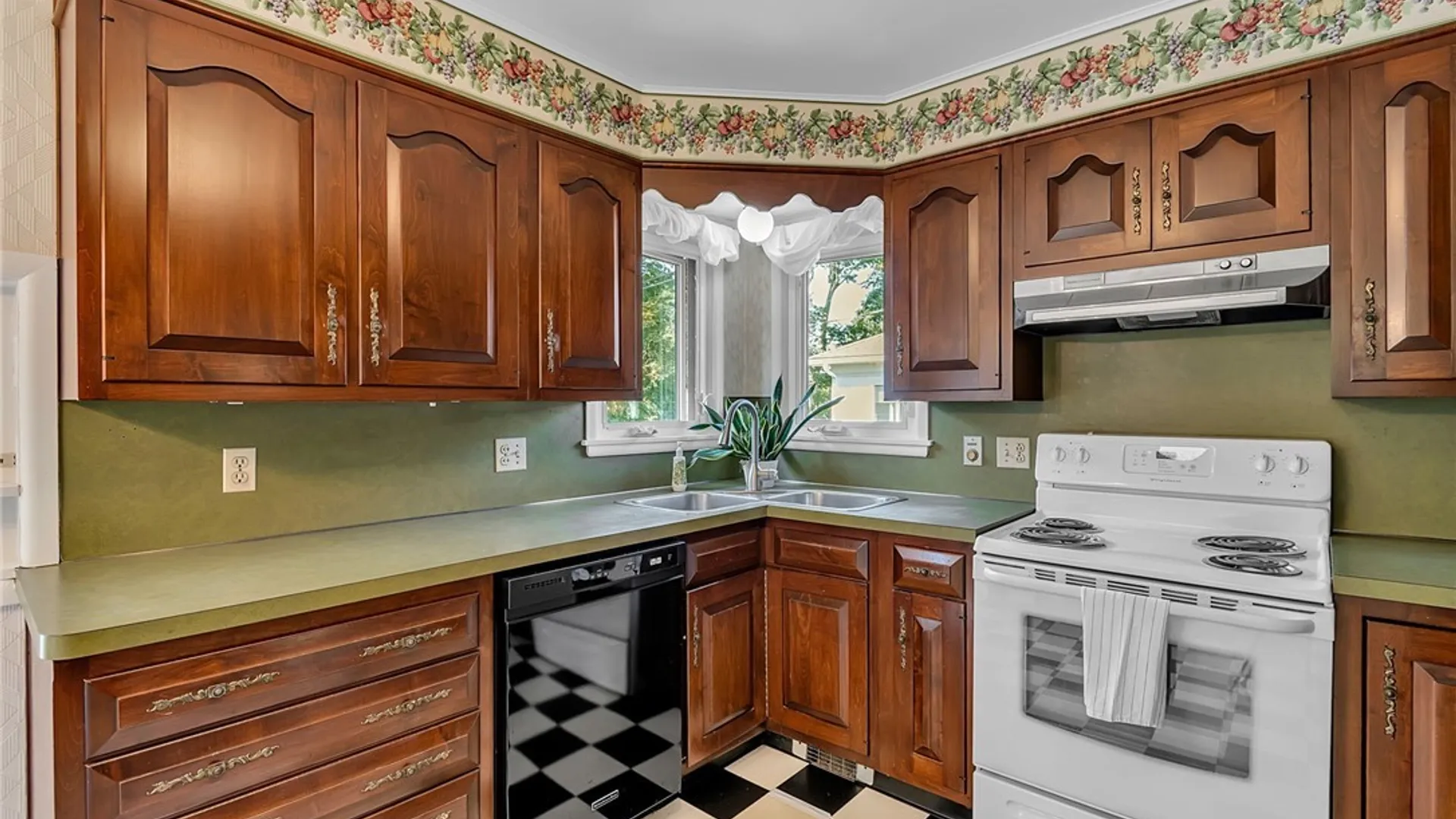 Property at 55 Lake Ledge Drive, Amherst, NY 14221 31
