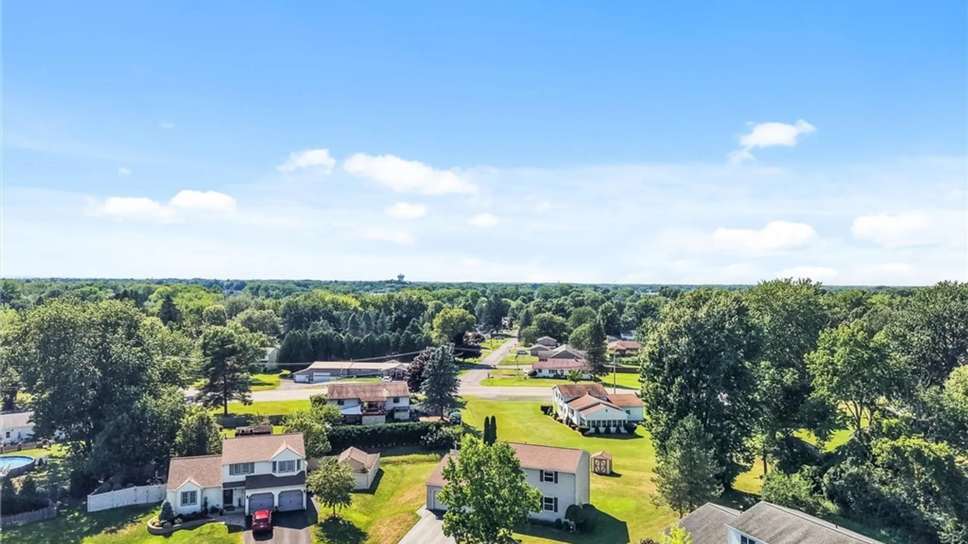 Property at 7677 Glenview Drive, Cicero, NY 13212 36