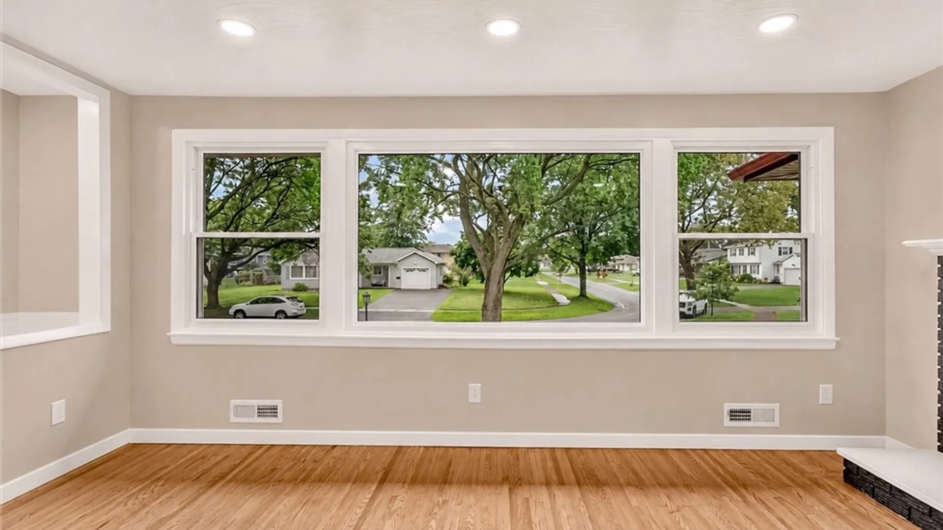 Property at 73 Sandcastle Drive, Irondequoit, NY 14622 7
