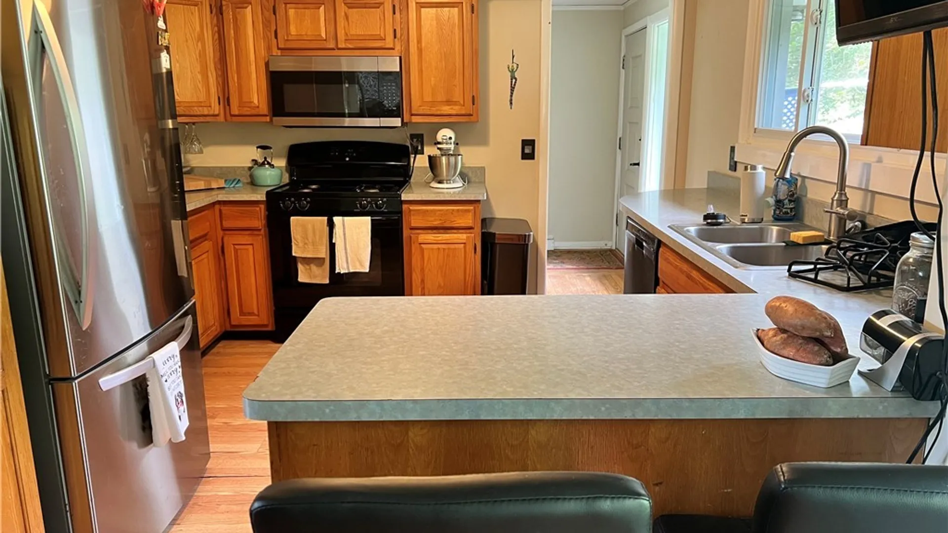 Property at 406 Churchill Lane, Manlius, NY 13066 13