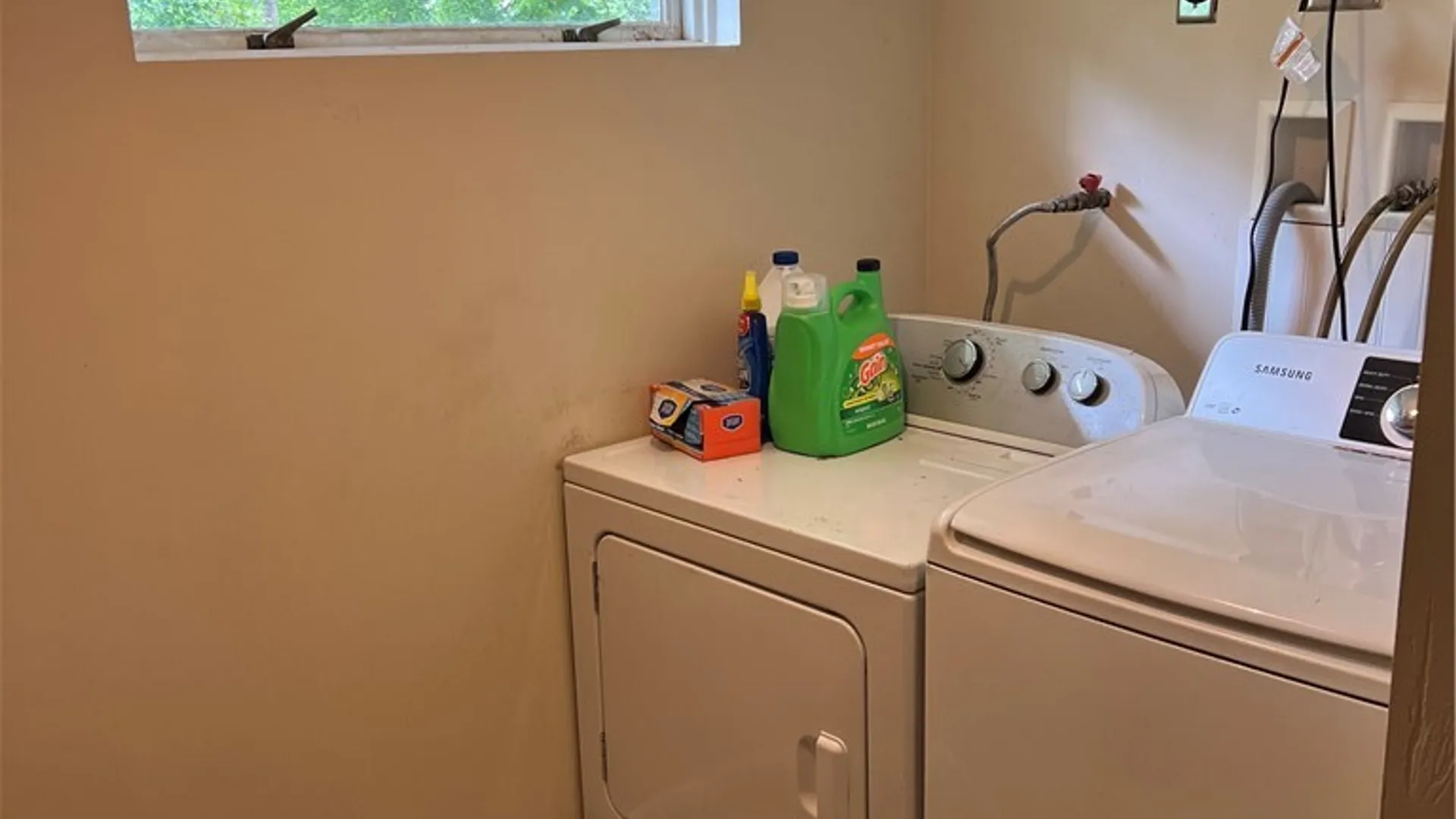 Property at 406 Churchill Lane, Manlius, NY 13066 29