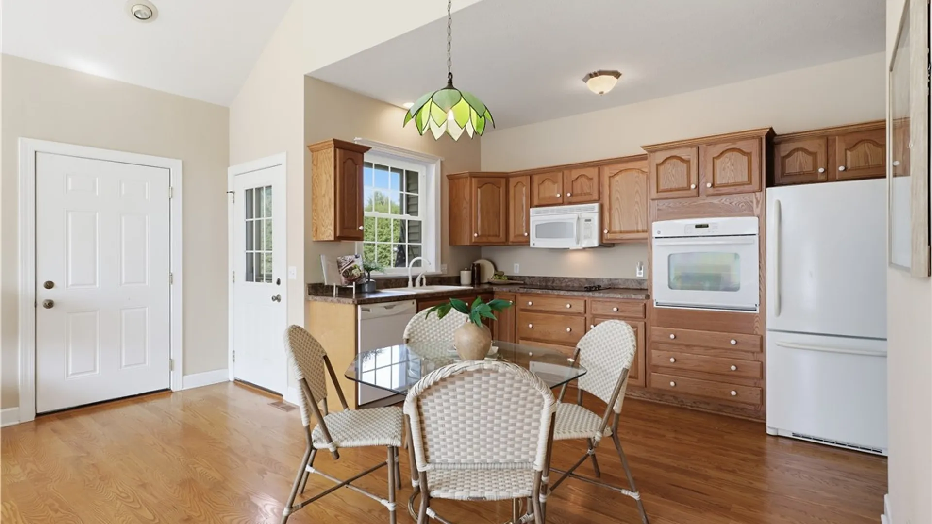 Property at 11 Ashland Oaks Circle, Ogden, NY 14559 33