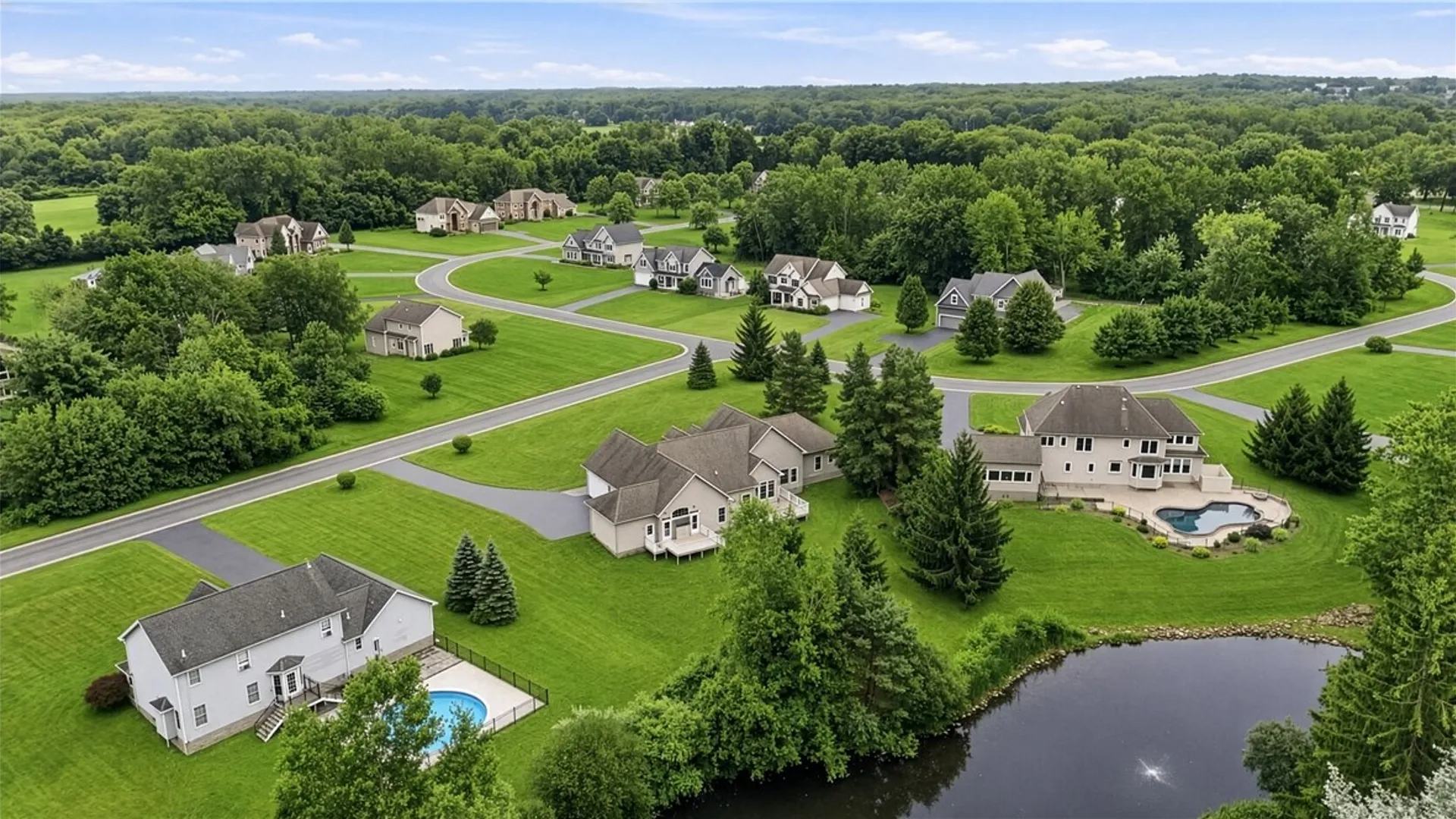 Property at 11 Ashland Oaks Circle, Ogden, NY 14559 49