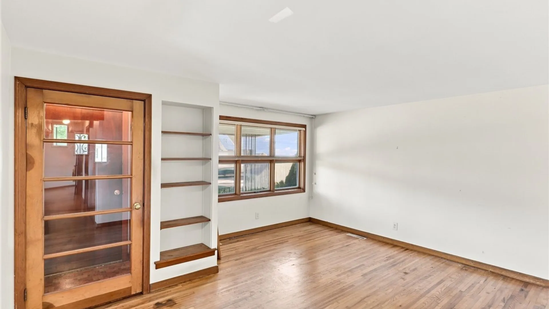 Property at 415 73rd Street, Niagara Falls, NY 14304 5