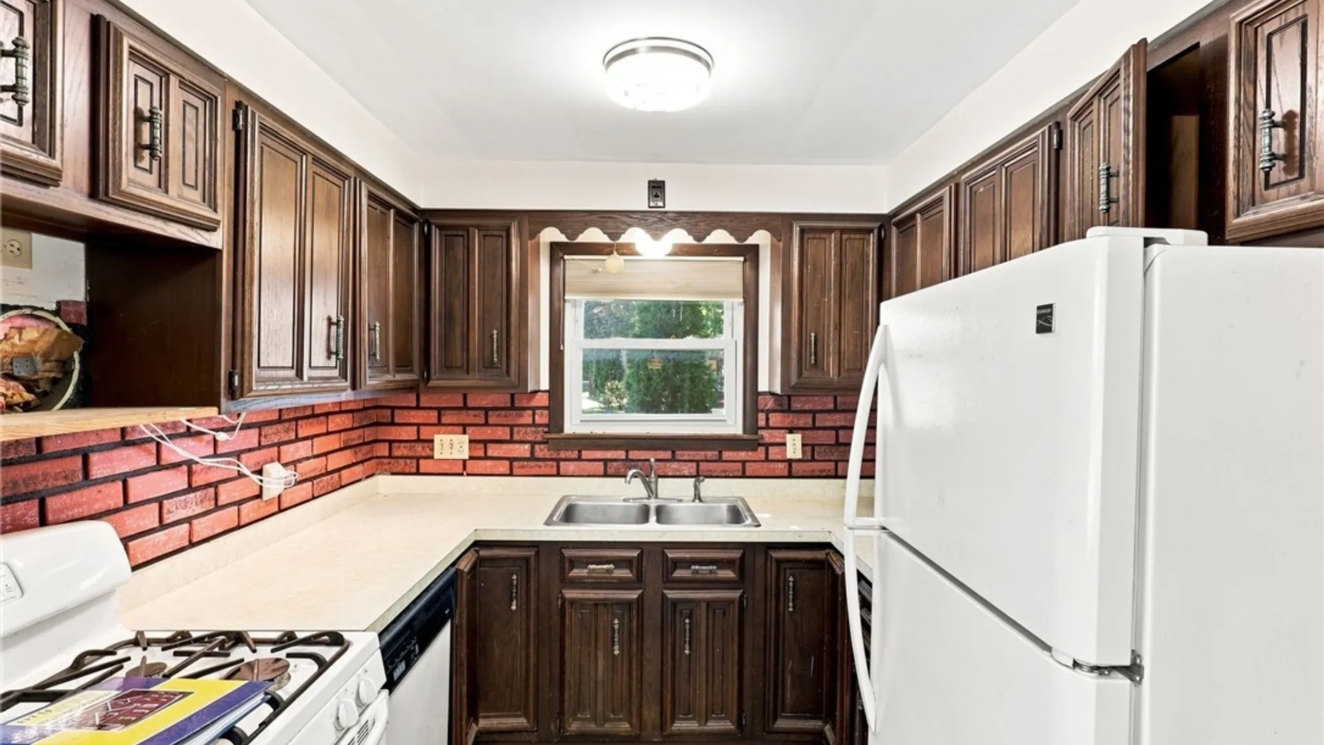 Property at 415 73rd Street, Niagara Falls, NY 14304 10
