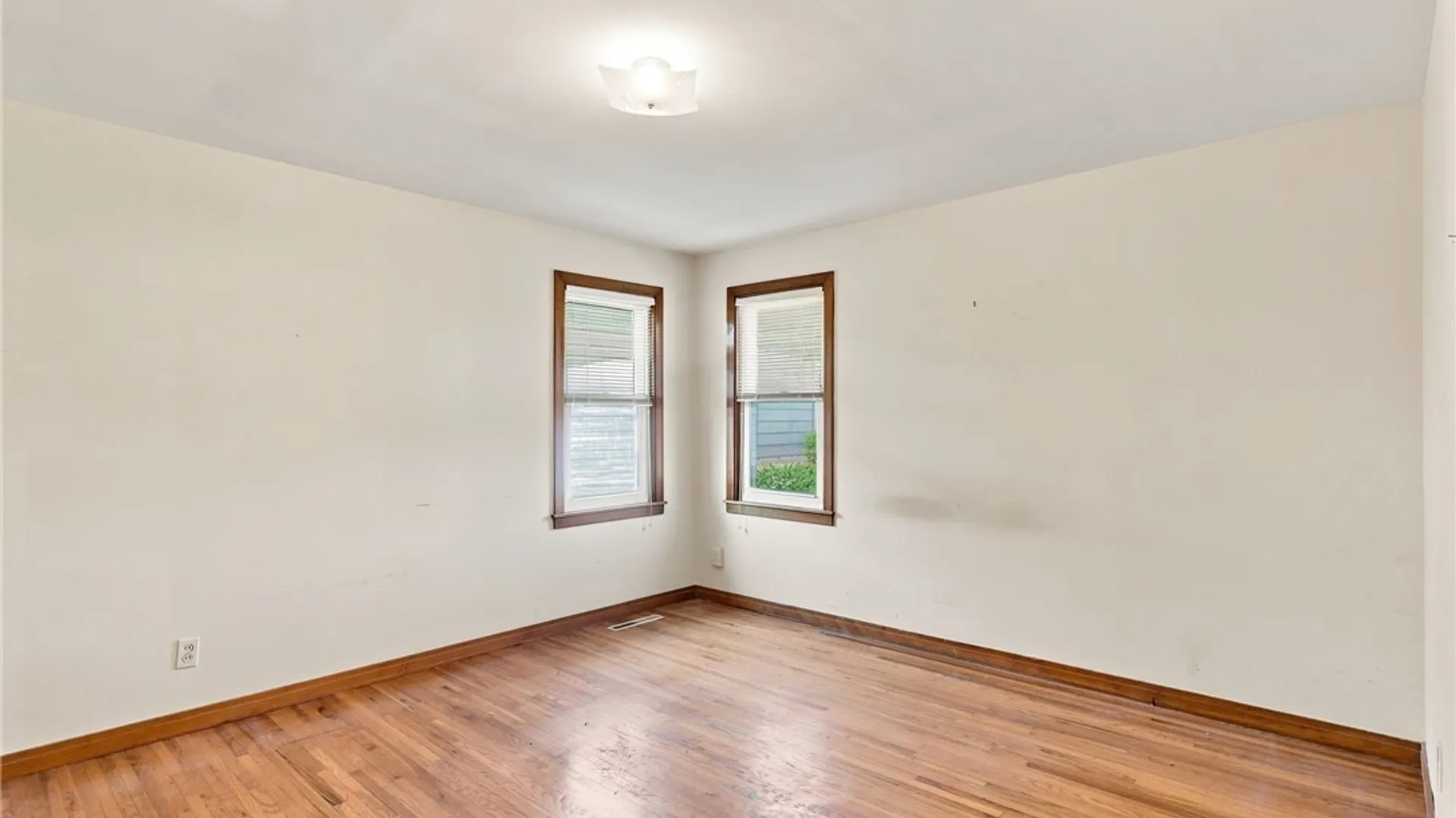 Property at 415 73rd Street, Niagara Falls, NY 14304 14