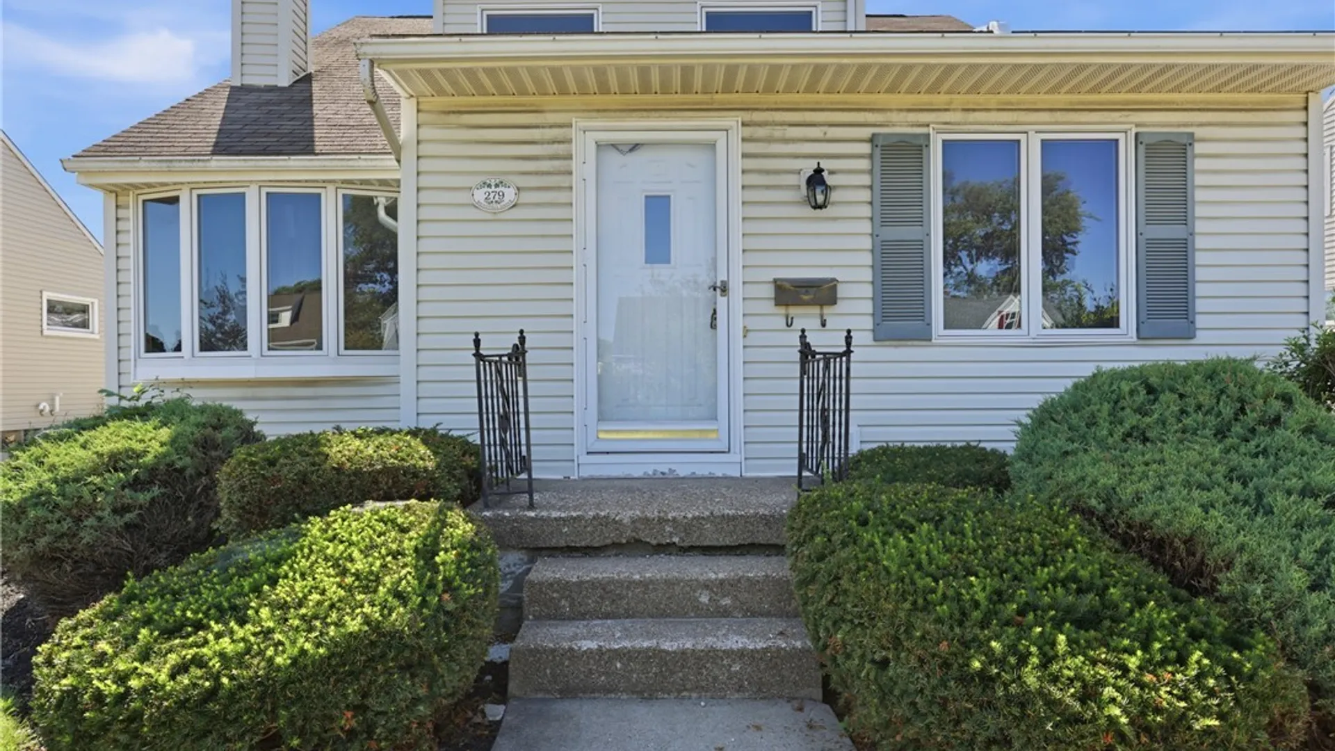 Property at 279 Westfall Drive, Tonawanda, NY 14150 4