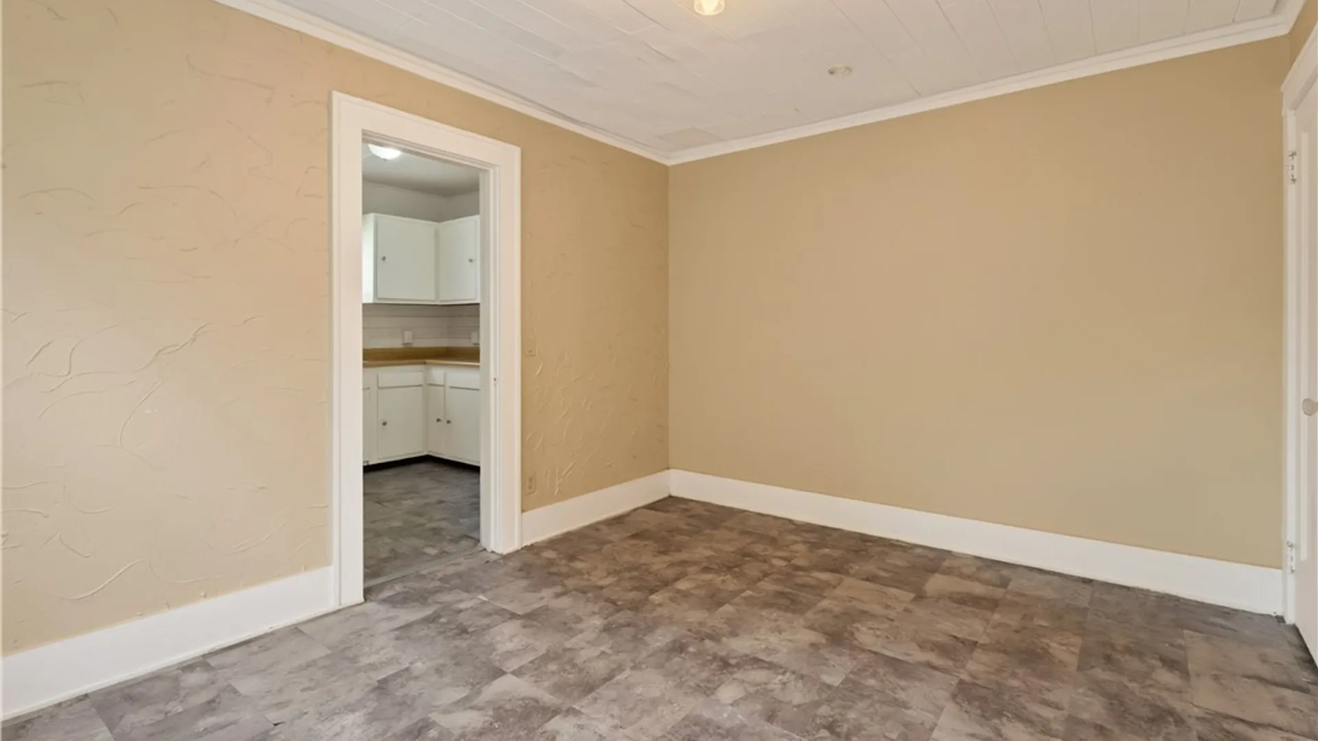 Property at 221-223 Rocket Street, Rochester, NY 14609 6