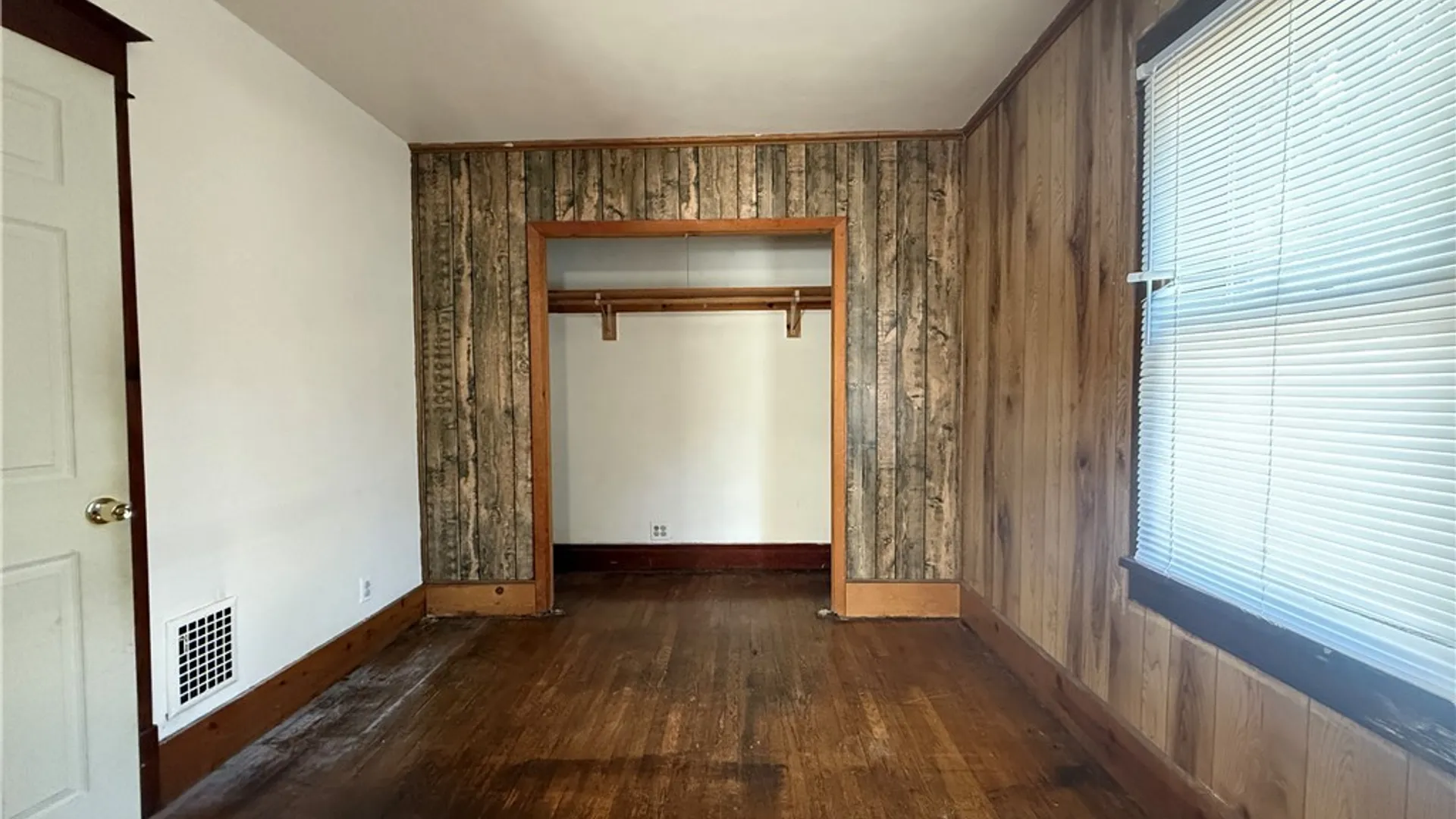 Property at 139 Freund Street, Buffalo, NY 14215 12