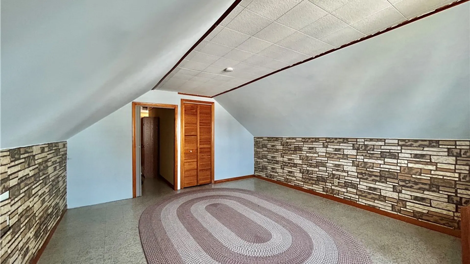 Property at 68 Lyndale Court, West Seneca, NY 14224 13