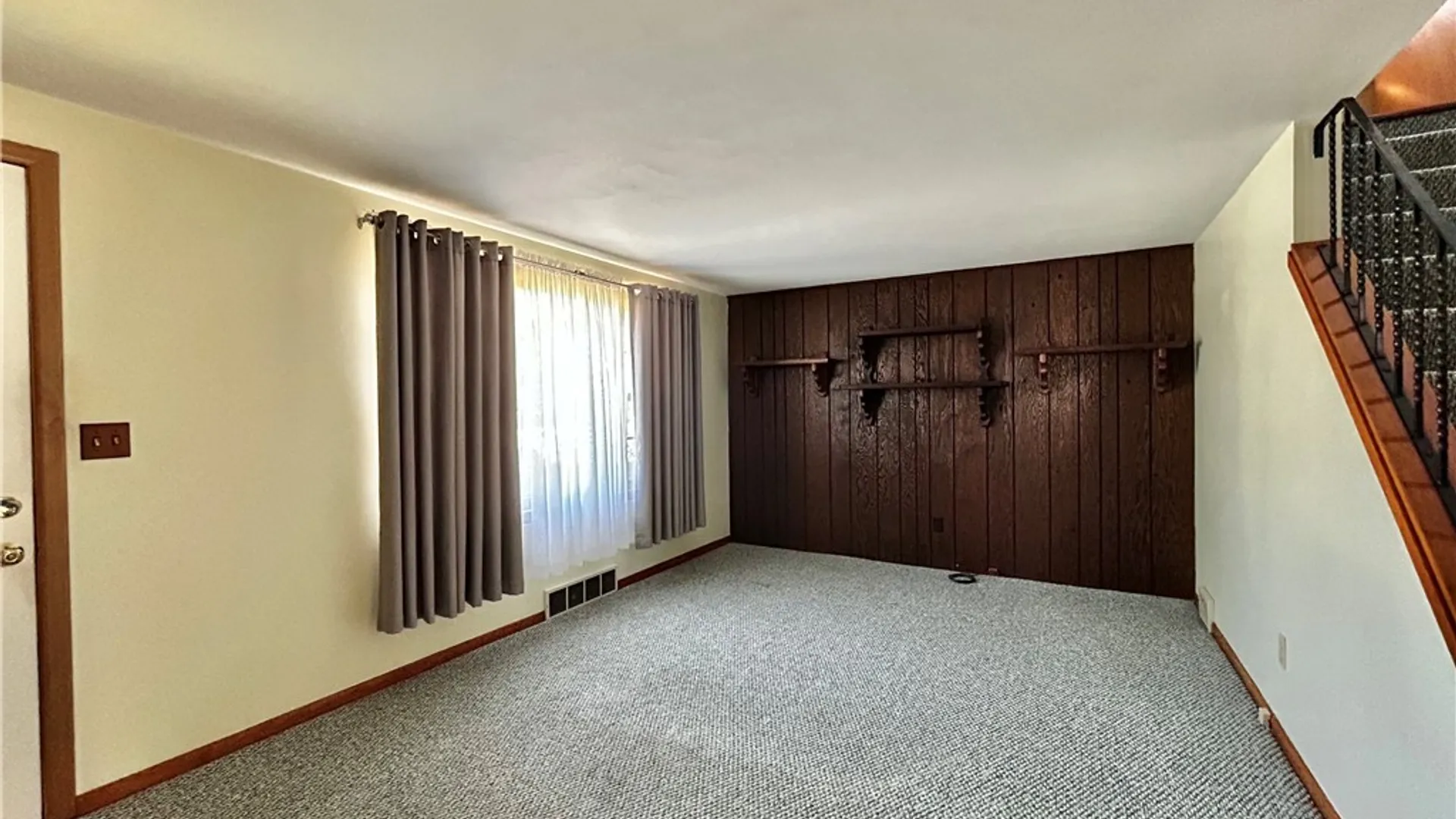 Property at 68 Lyndale Court, West Seneca, NY 14224 6