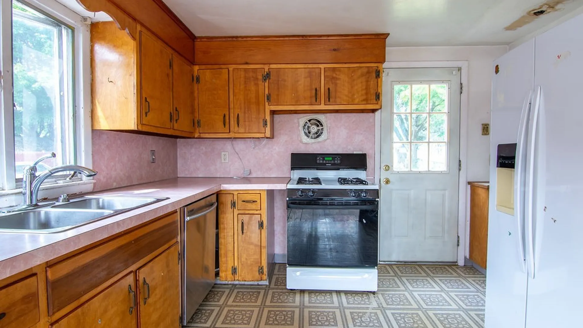 Property at 432 S Edwards Avenue, Syracuse, NY 13206 17