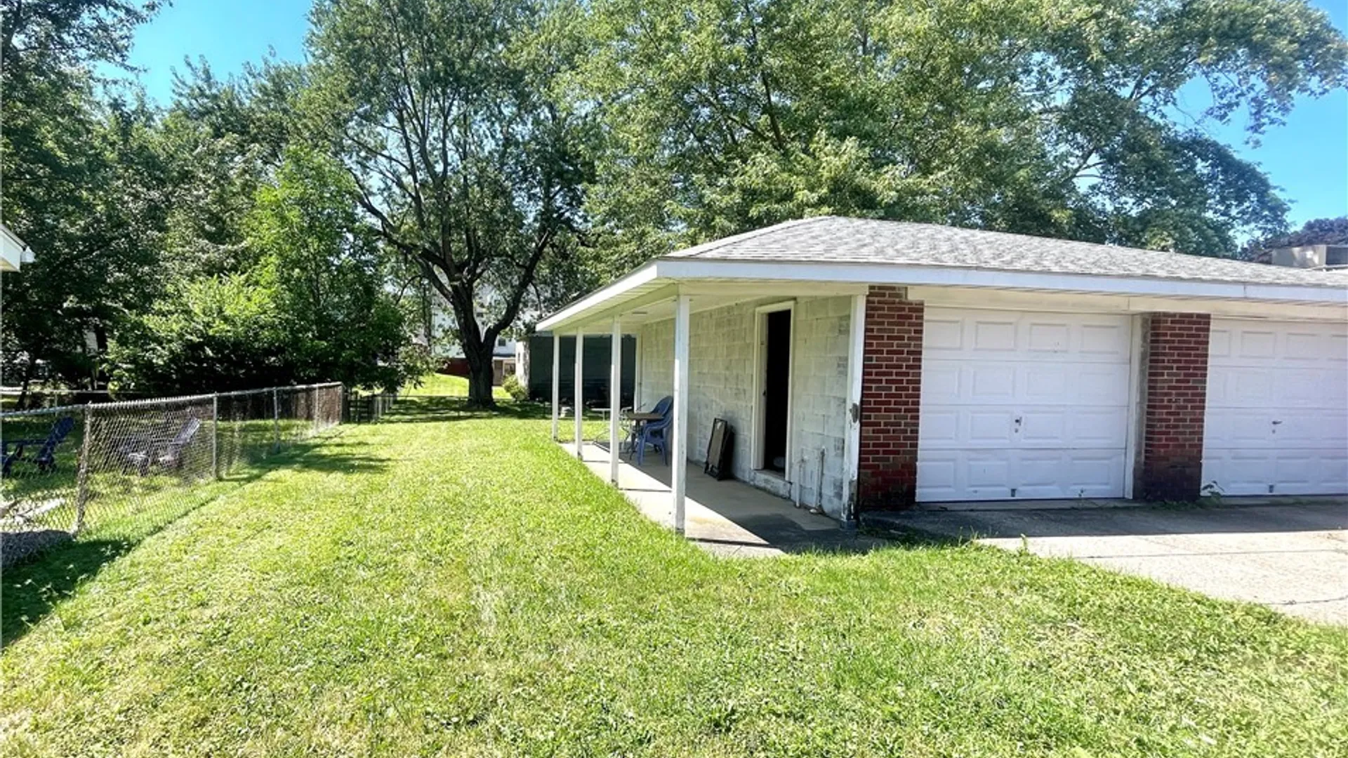 Property at 11 Covington Drive, West Seneca, NY 14220 3