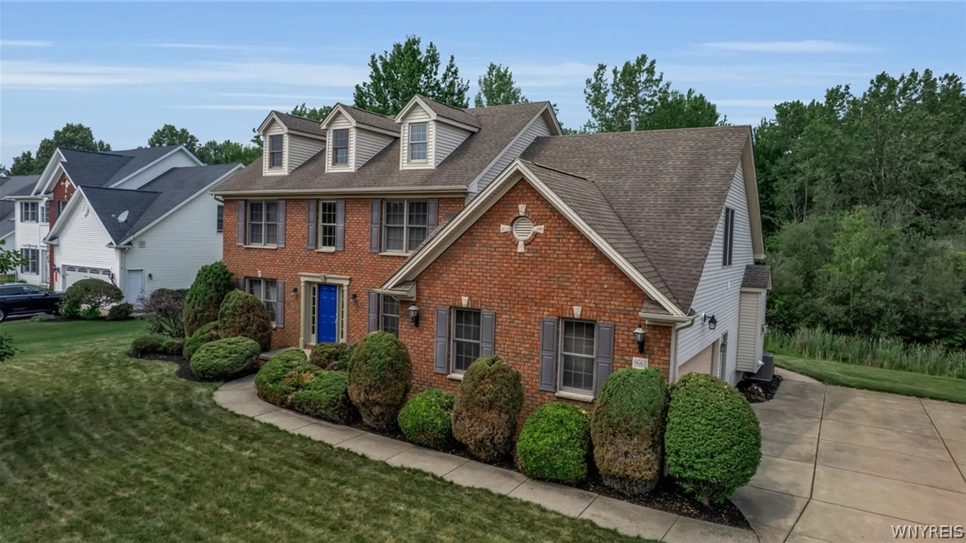 Property at 9668 Carmelo Court, Clarence, NY 14032 3