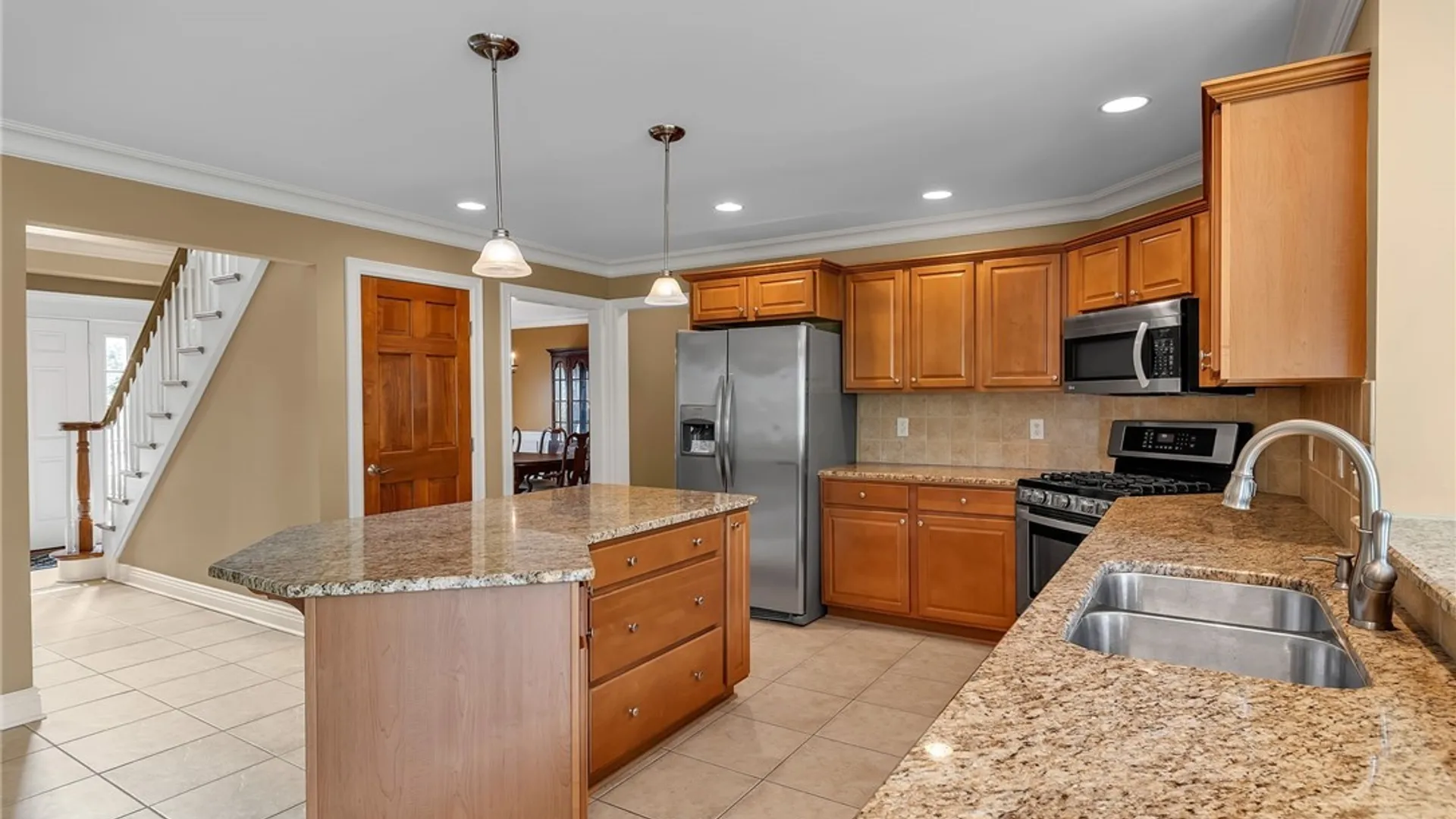 Property at 9668 Carmelo Court, Clarence, NY 14032 17