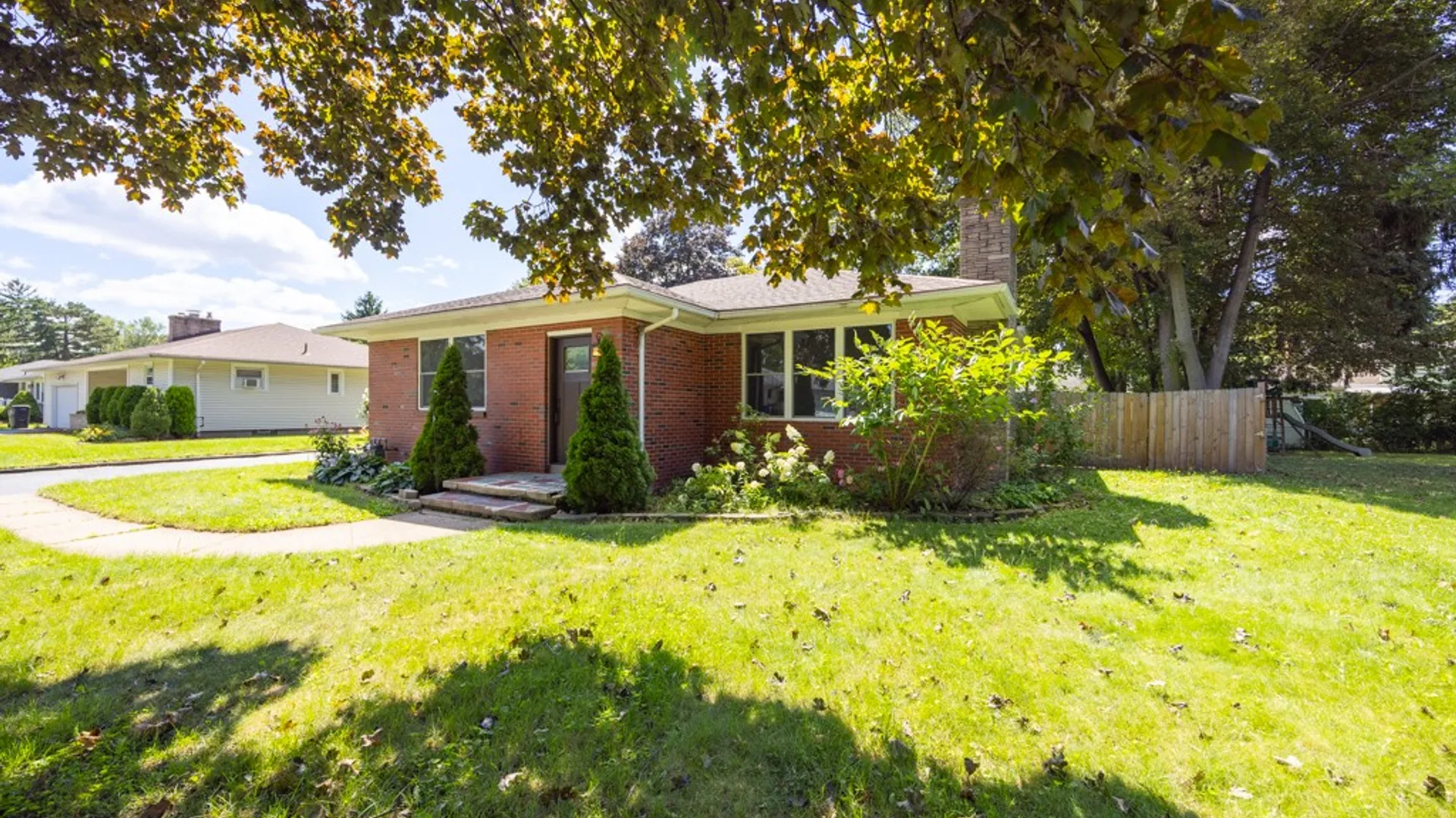 Property at 253 Southampton Drive, Greece, NY 14616 4