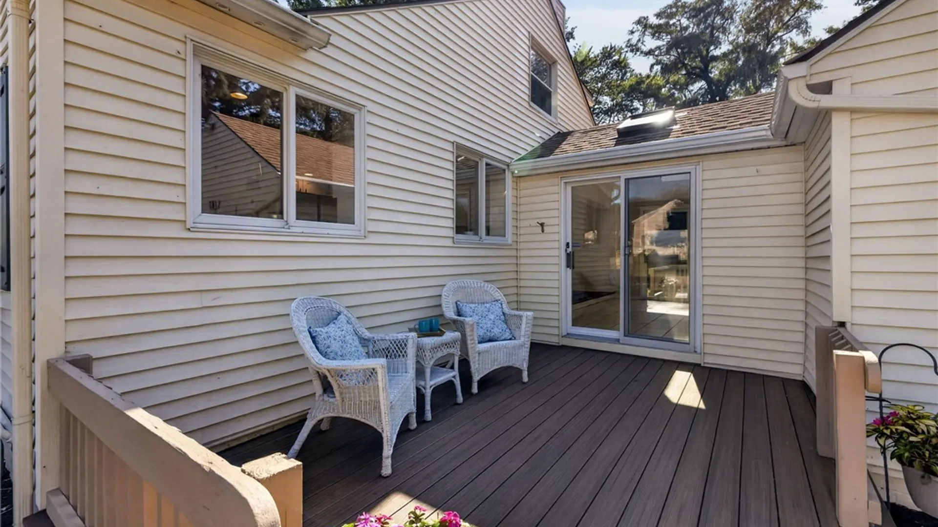 Property at 187 Frontenac Hts, Irondequoit, NY 14001 34