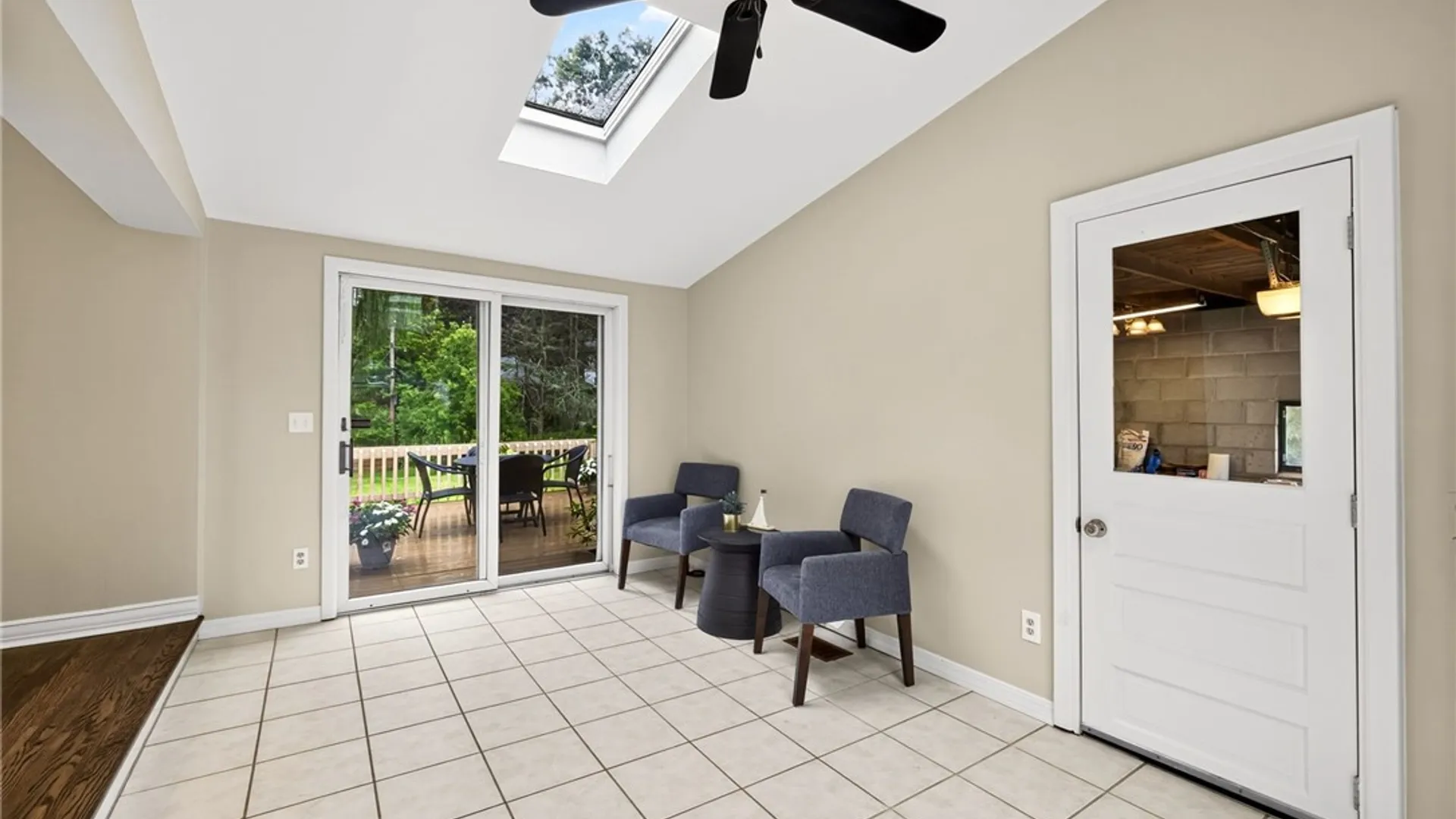 Property at 187 Frontenac Hts, Irondequoit, NY 14001 17