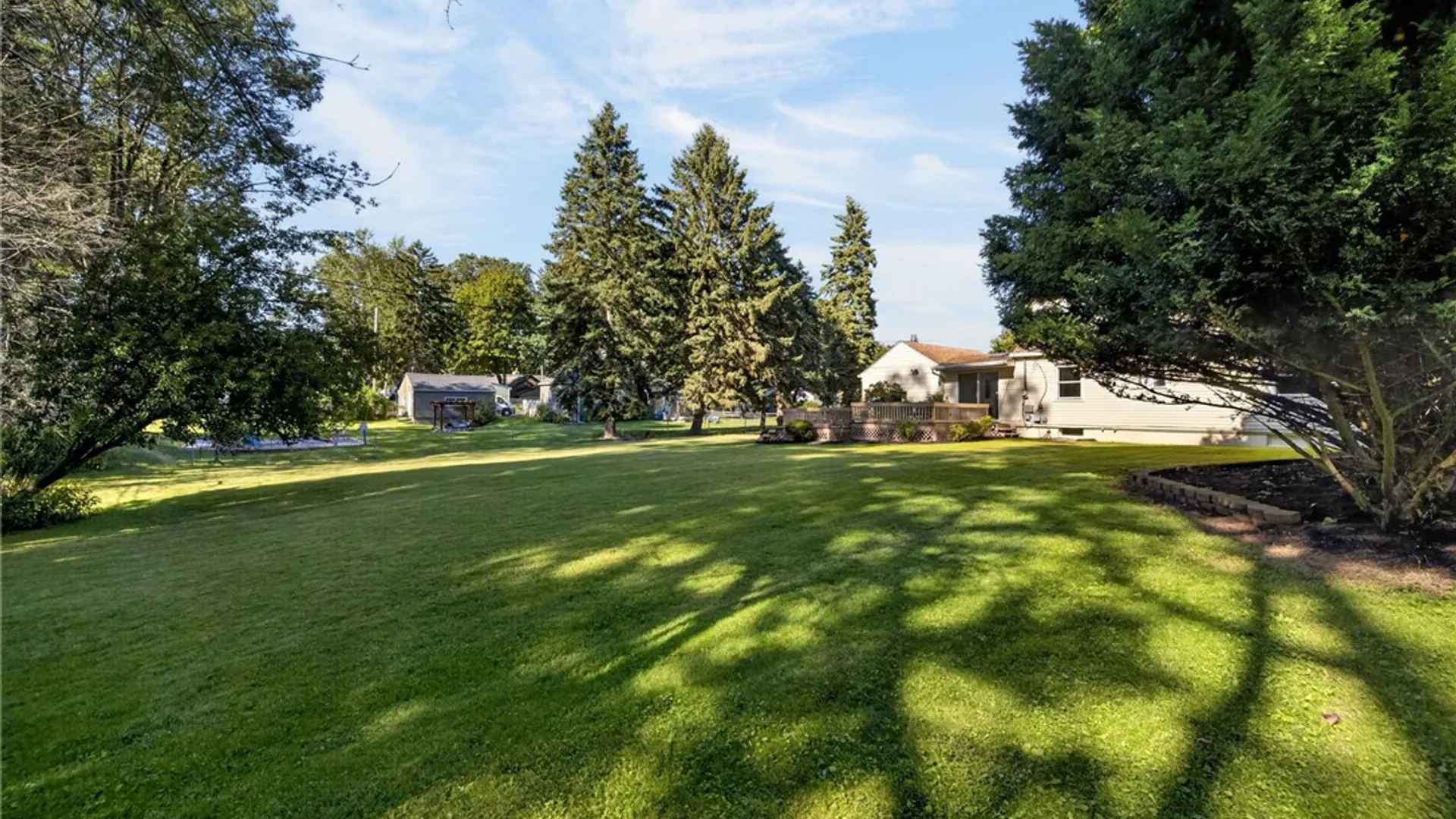 Property at 187 Frontenac Hts, Irondequoit, NY 14001 40