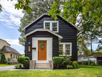 Property at 21 Sheraton Drive, Greece, NY 14616