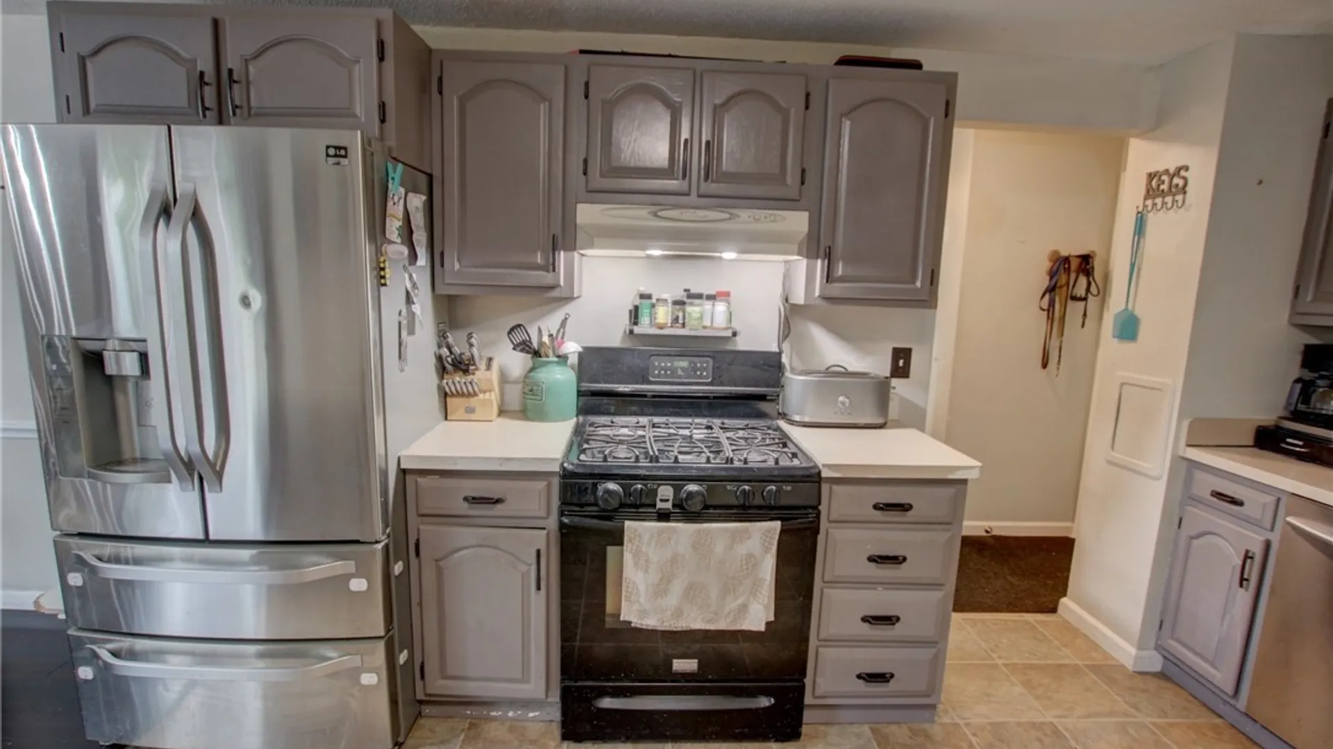 Property at 115 Theresa Court, West Seneca, NY 14224 16