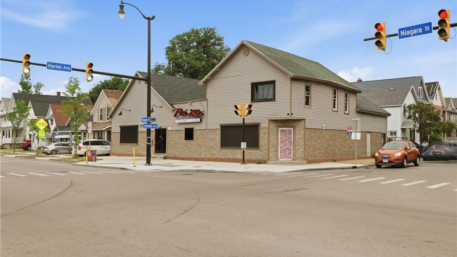 Property at 2081 Niagara Street, Buffalo, NY 14207 3