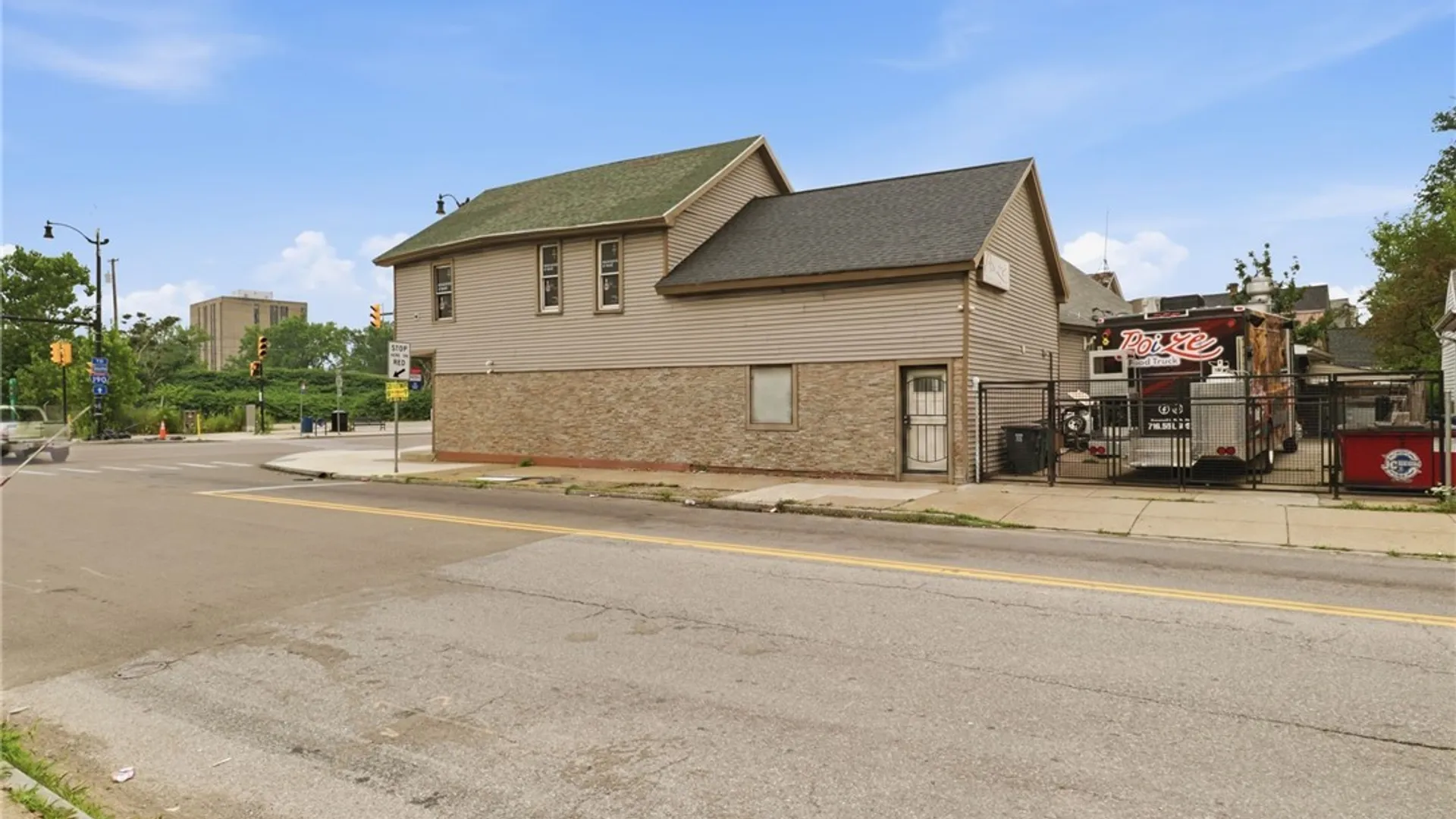 Property at 2081 Niagara Street, Buffalo, NY 14207 29