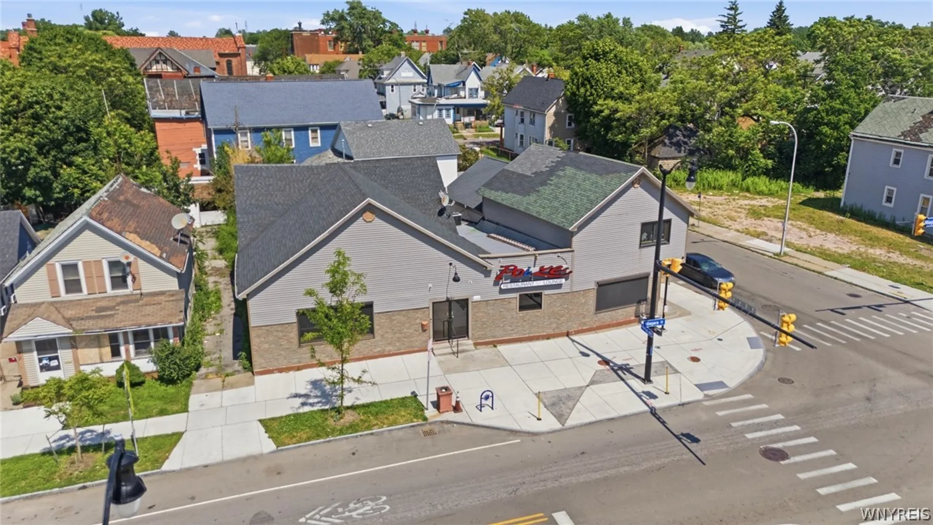 Property at 2081 Niagara Street, Buffalo, NY 14207 32