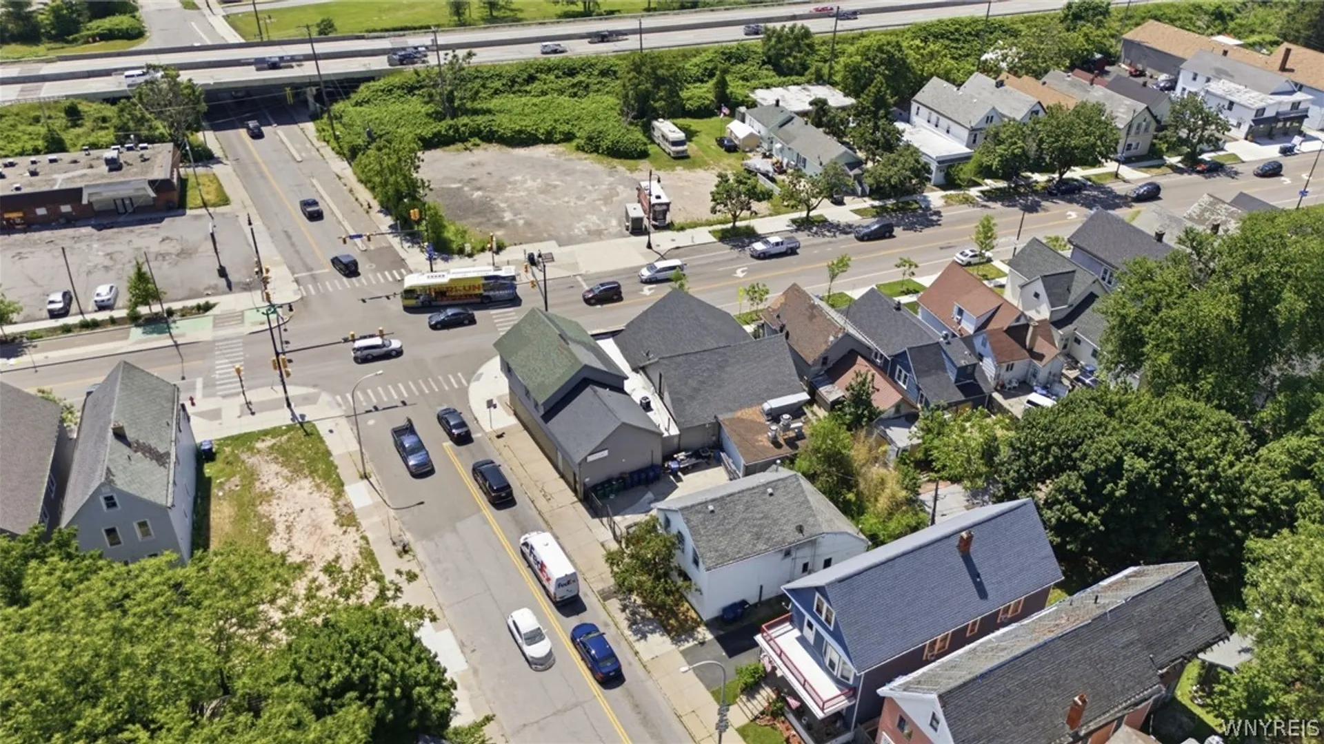 Property at 2081 Niagara Street, Buffalo, NY 14207 37